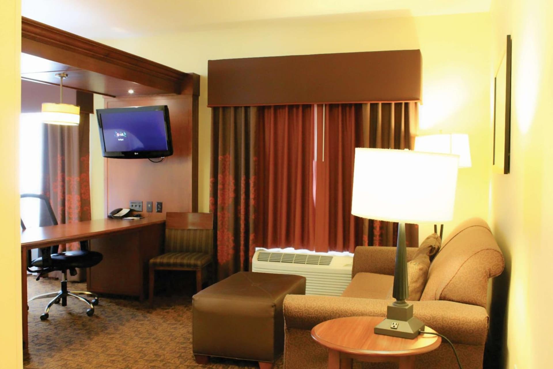 Hampton Inn & Suites McAllen gallery photo in McAllen, TX — image 17