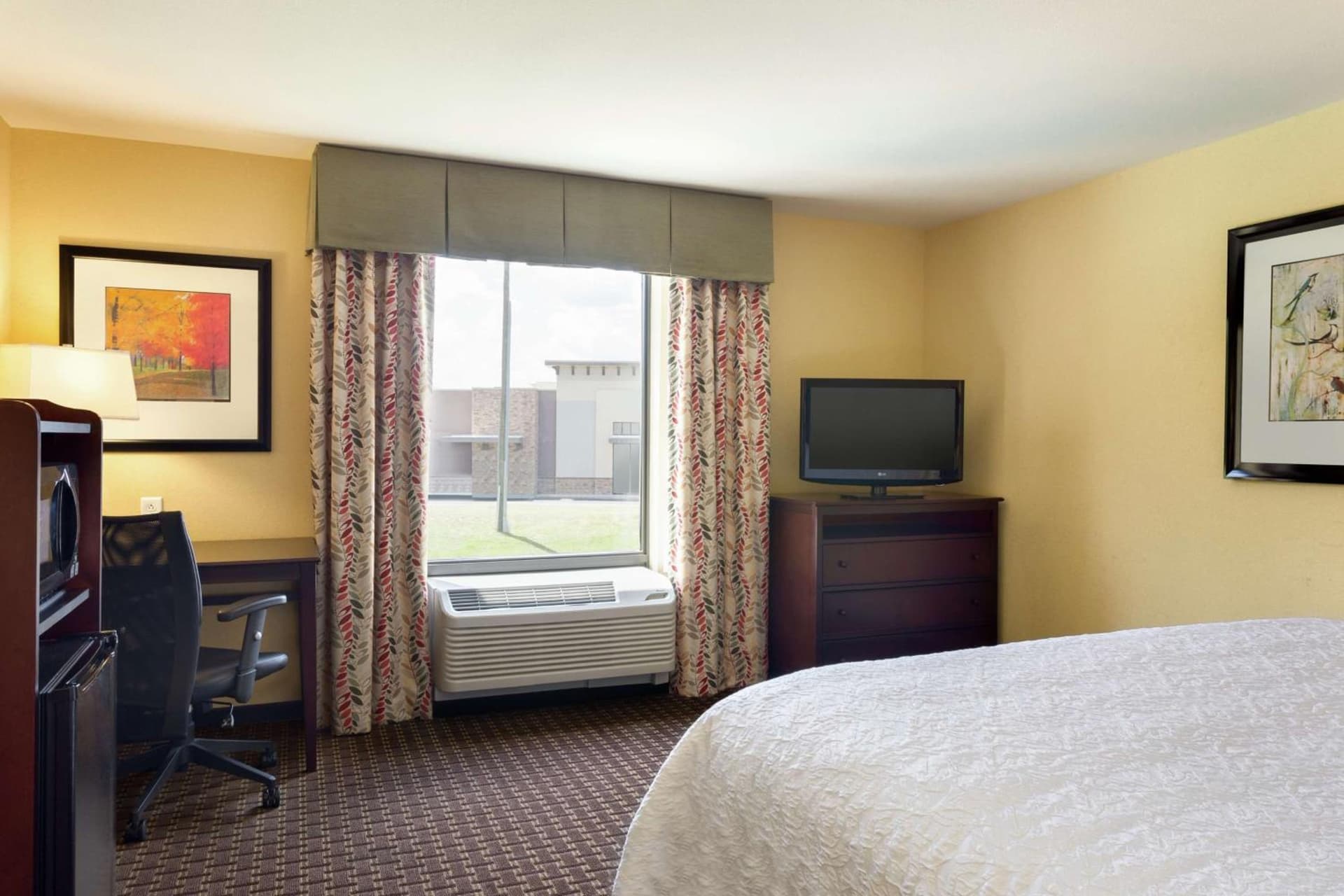 Hampton Inn & Suites Prattville gallery photo in Prattville, AL — image 27
