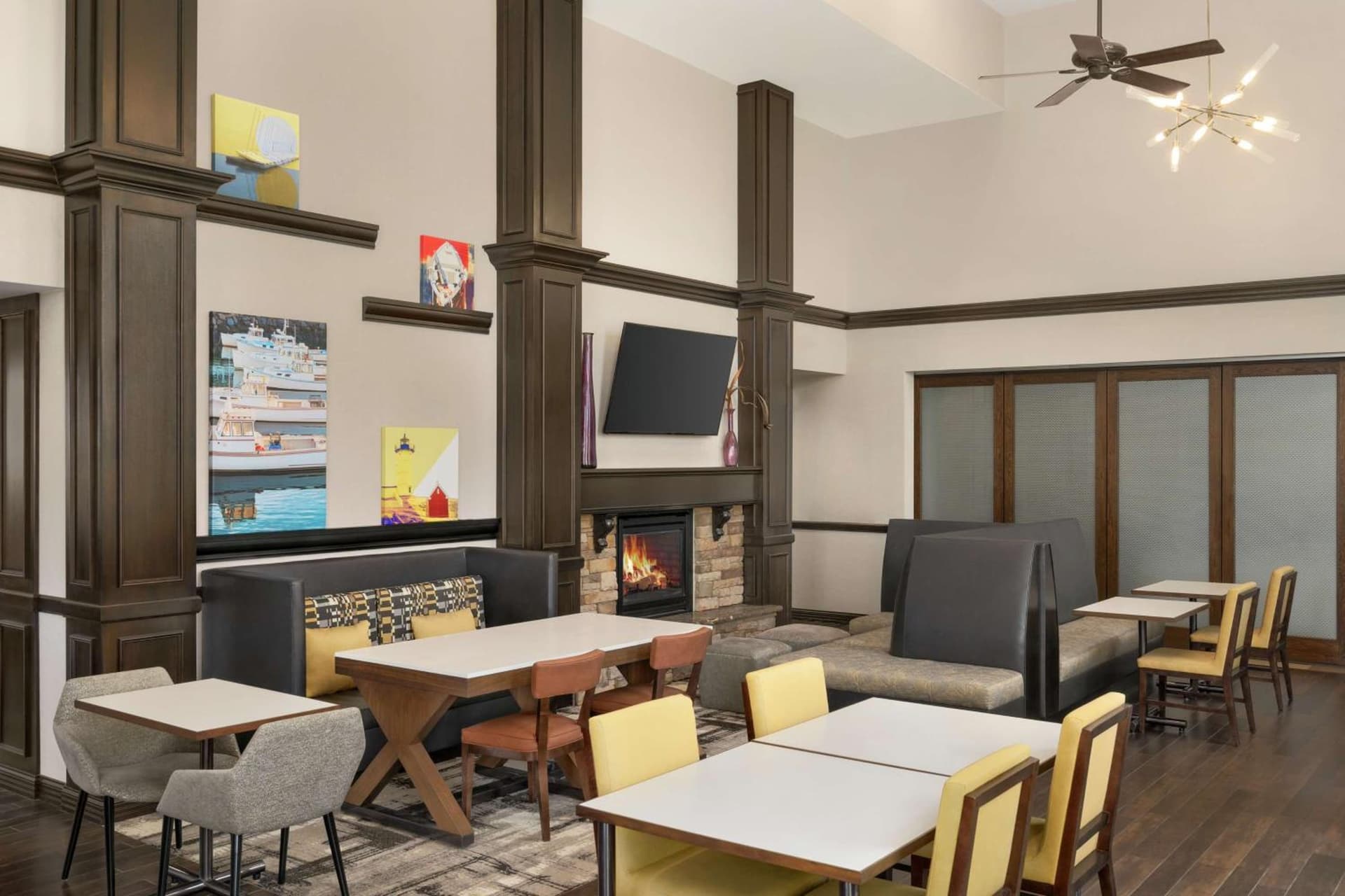 Hampton Inn & Suites Exeter gallery photo in Exeter — image 11