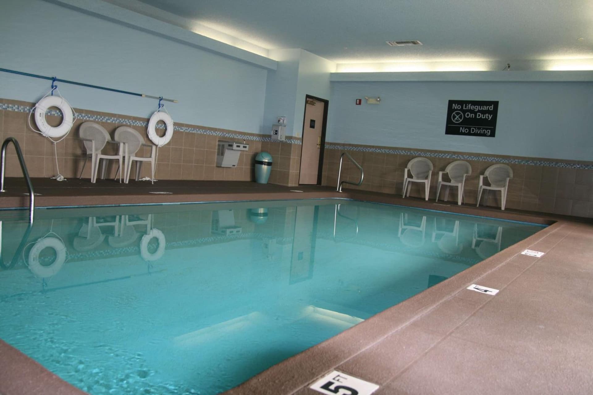 Hampton Inn Olathe property views in Olathe, KS — gallery photo 3