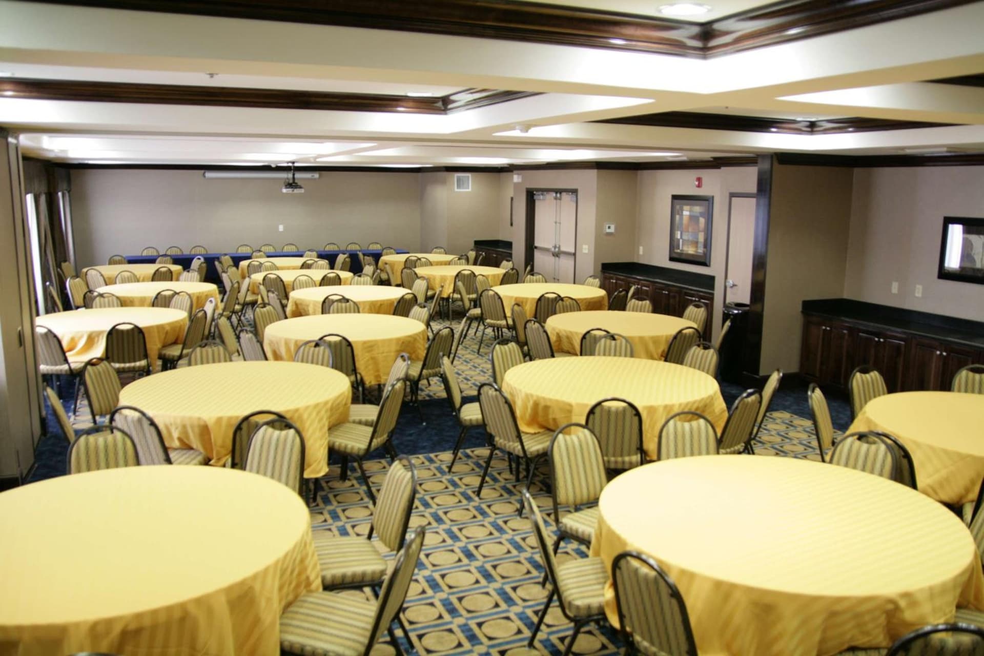 Hampton Inn Olathe gallery photo in Olathe, KS — image 8
