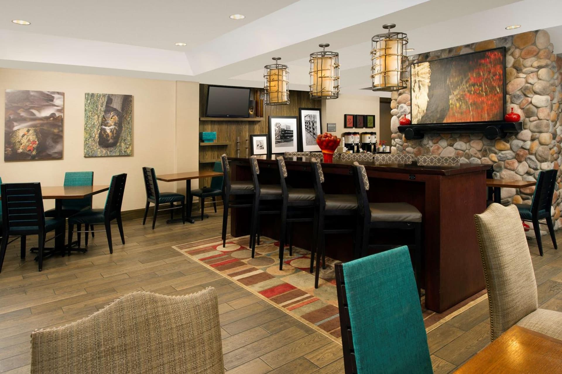 Hampton Inn Kansas City The Legends property views in Kansas City, KS — gallery photo 3