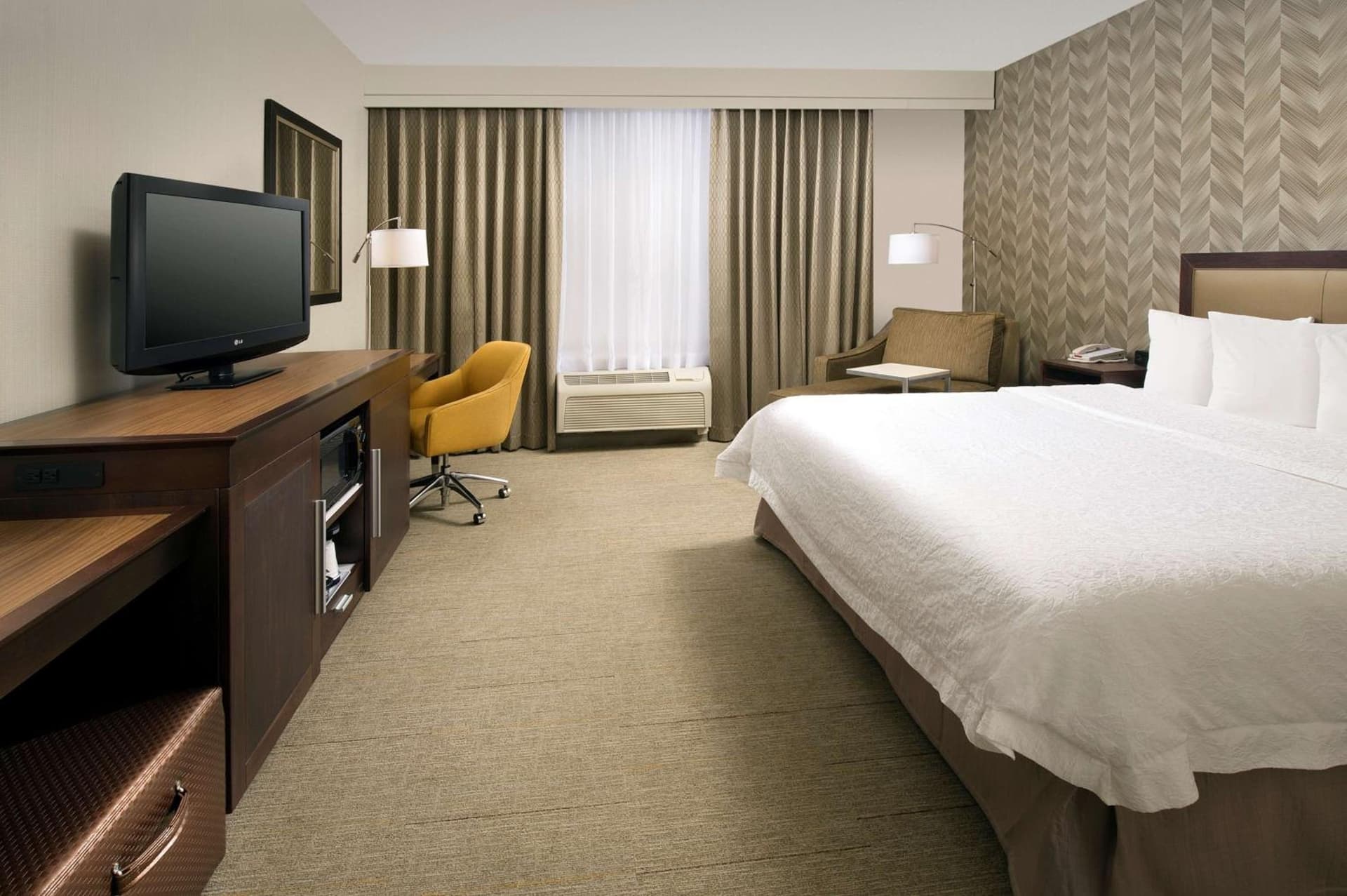 Hampton Inn Kansas City The Legends gallery photo in Kansas City, KS — image 14