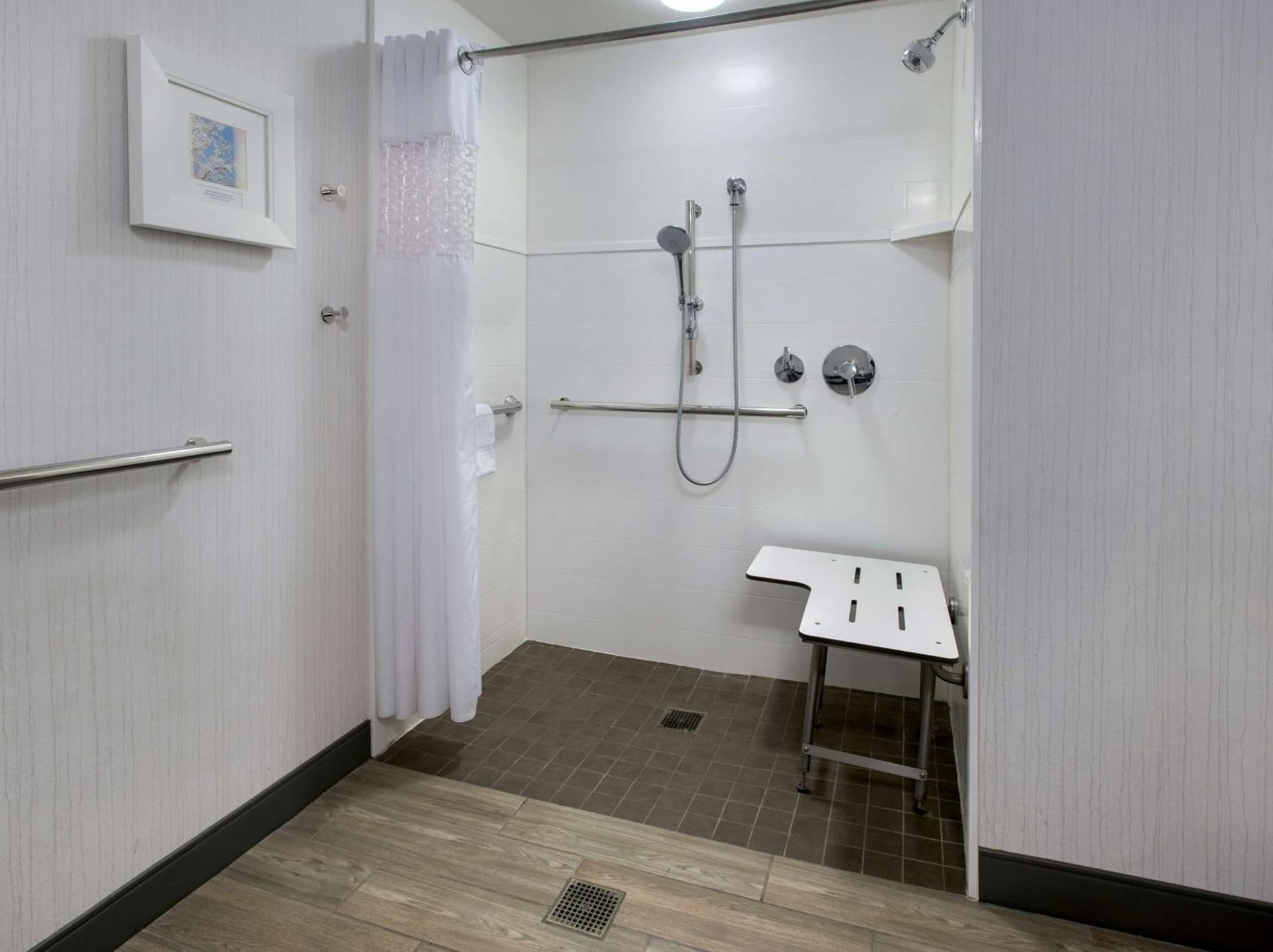 Hampton Inn Middletown gallery photo in Middletown, NY — image 6