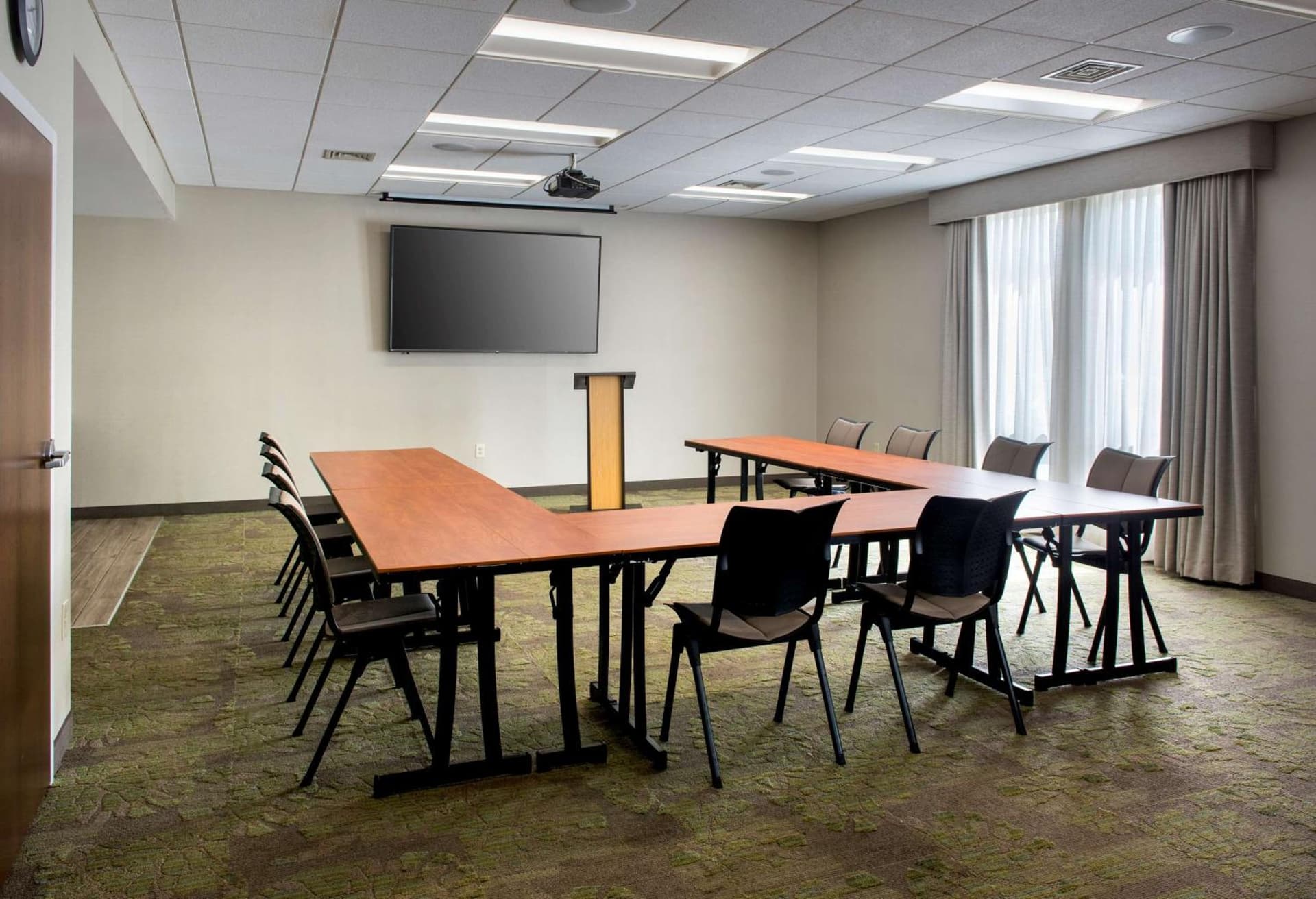 Hampton Inn Middletown gallery photo in Middletown, NY — image 16