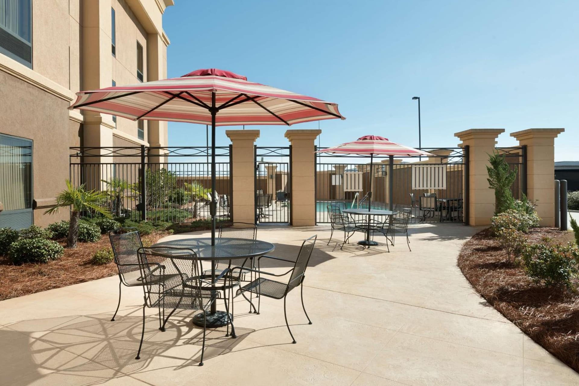 Hampton Inn West Monroe interior in West Monroe, LA — gallery photo 2