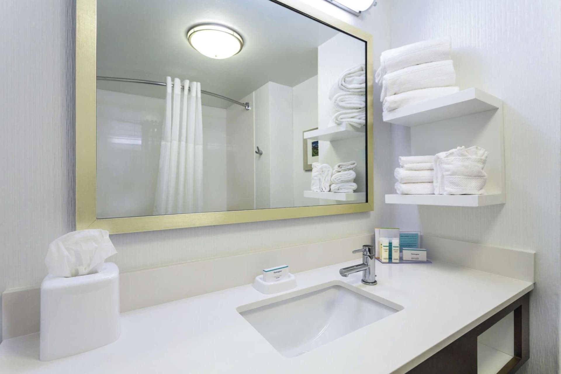 Hampton Inn Manassas gallery photo in Manassas, VA — image 20