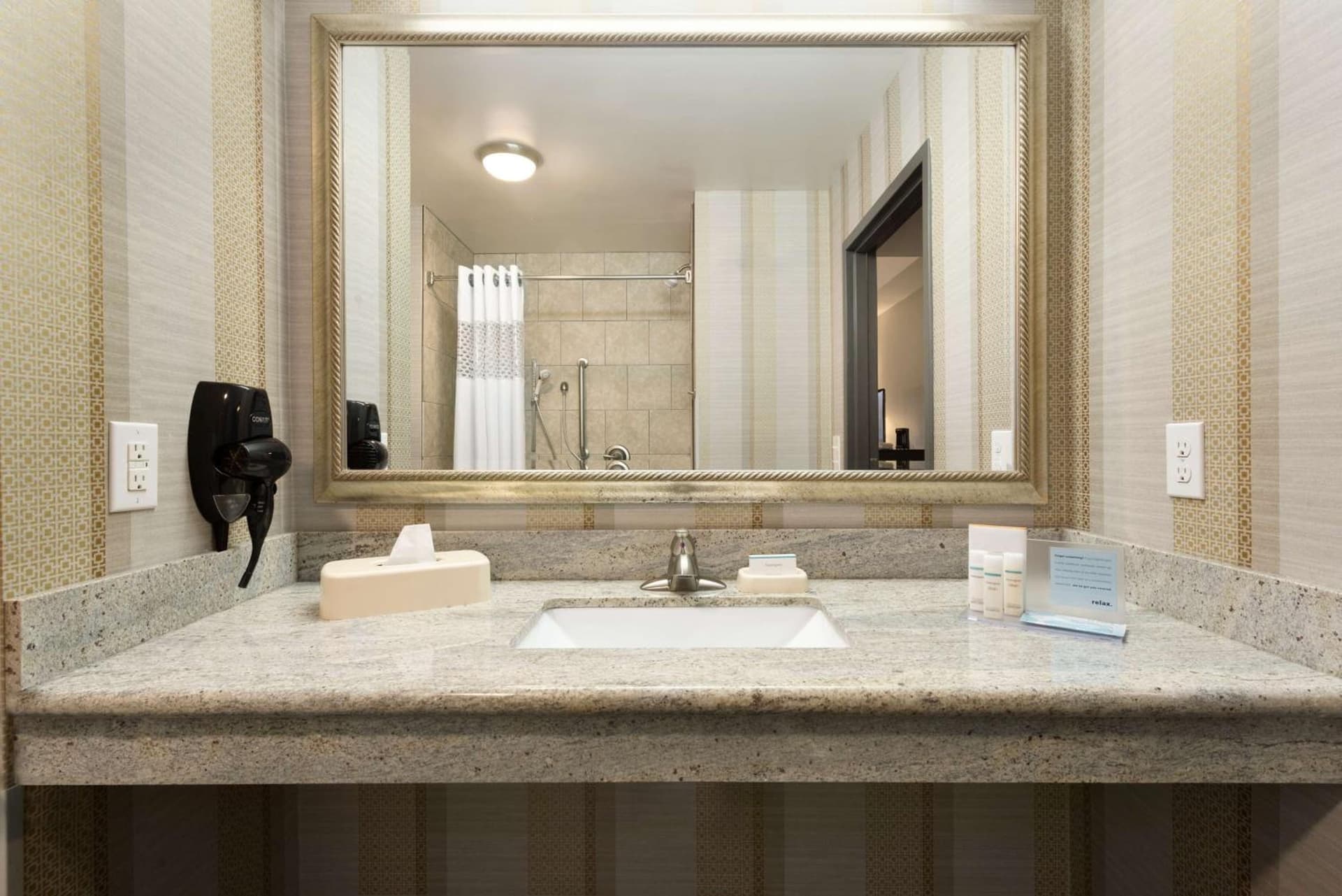 Hampton Inn West Monroe gallery photo in Monroe, LA — image 25