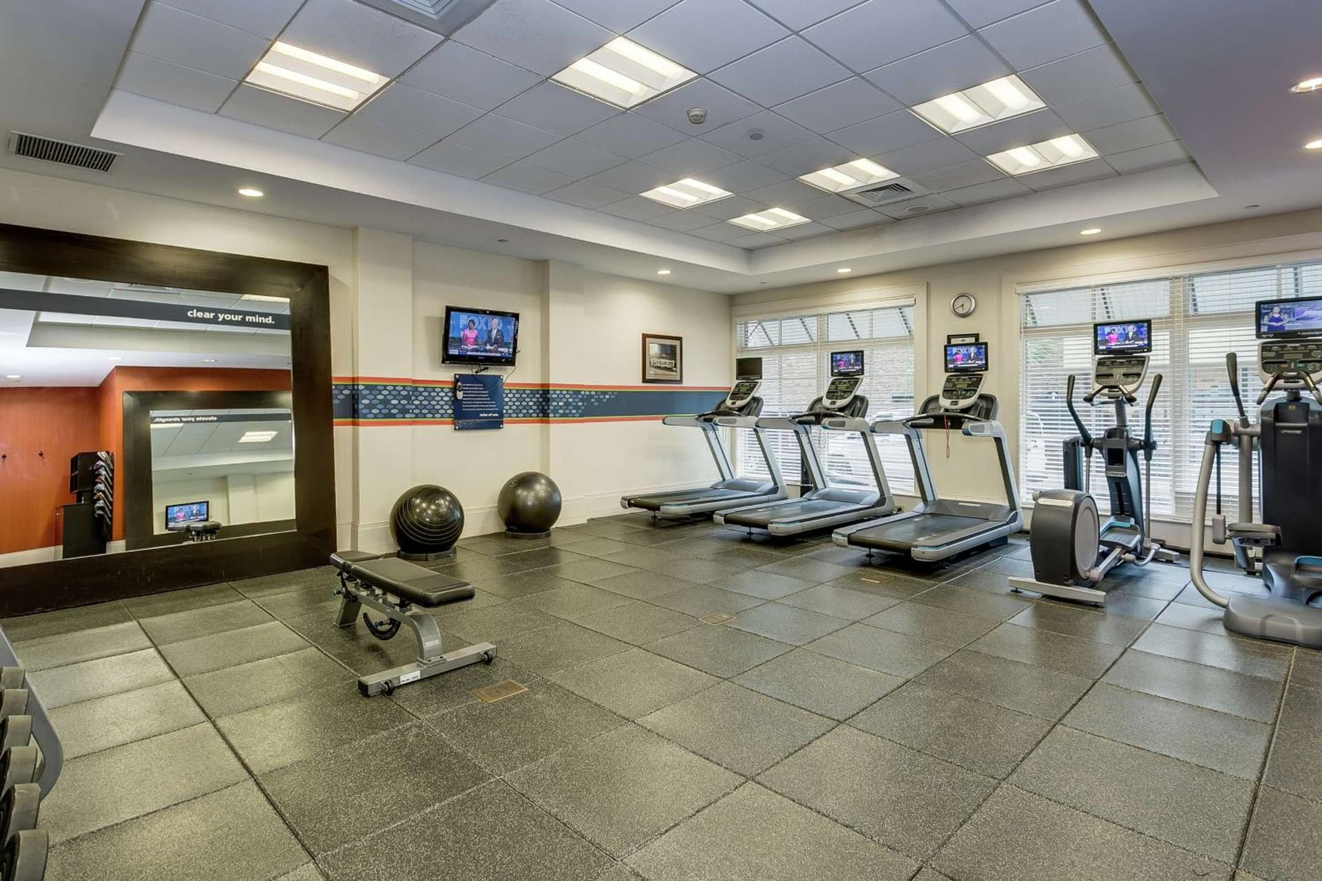 Hampton Inn & Suites Mobile - Downtown Historic District gallery photo in Mobile, AL — image 61