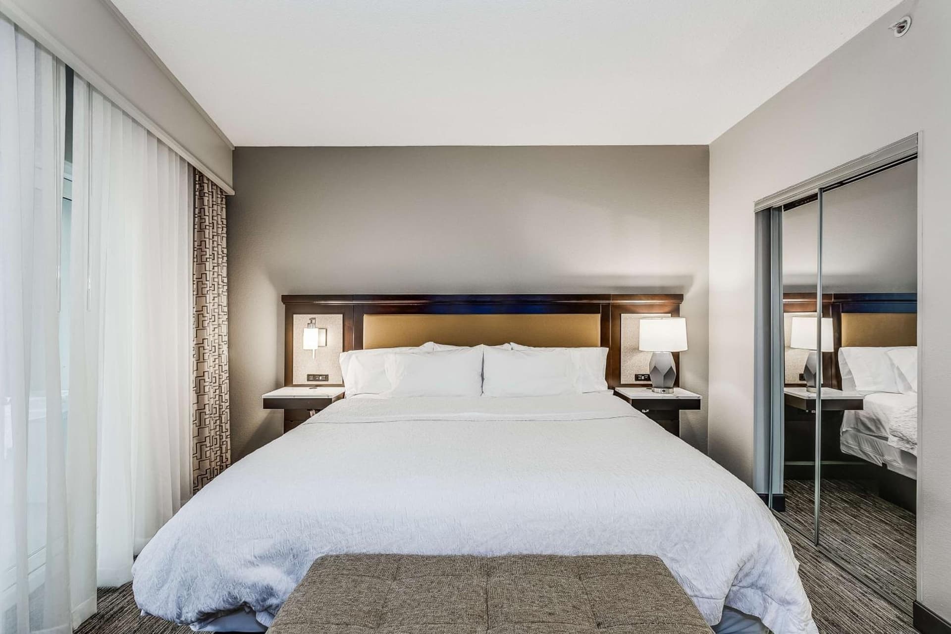 Hampton Inn & Suites Mobile - Downtown Historic District gallery photo in Mobile, AL — image 16