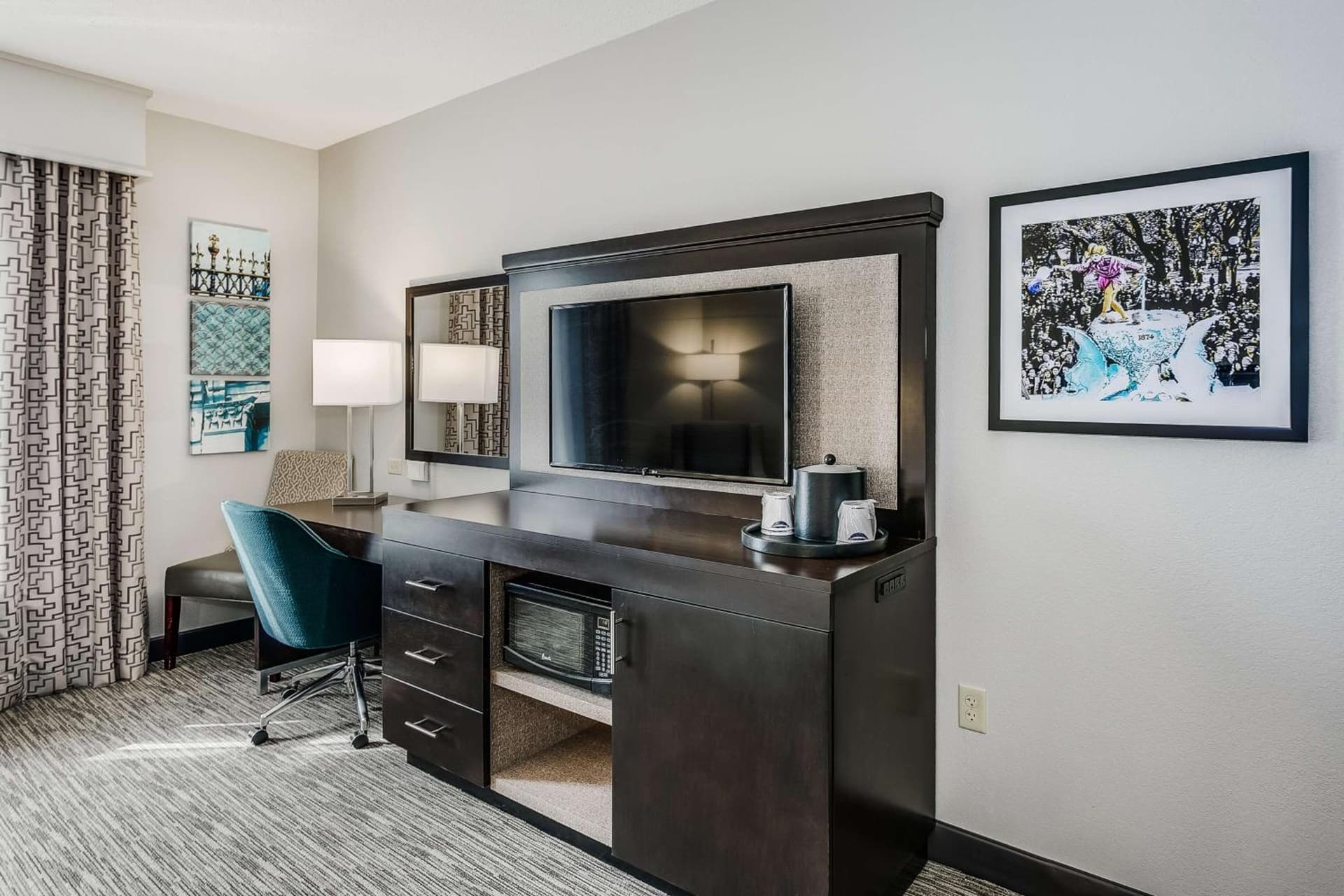 Hampton Inn & Suites Mobile - Downtown Historic District gallery photo in Mobile, AL — image 5