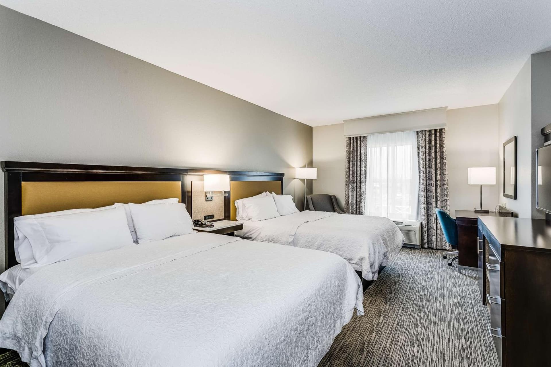 Hampton Inn & Suites Mobile - Downtown Historic District gallery photo in Mobile, AL — image 11