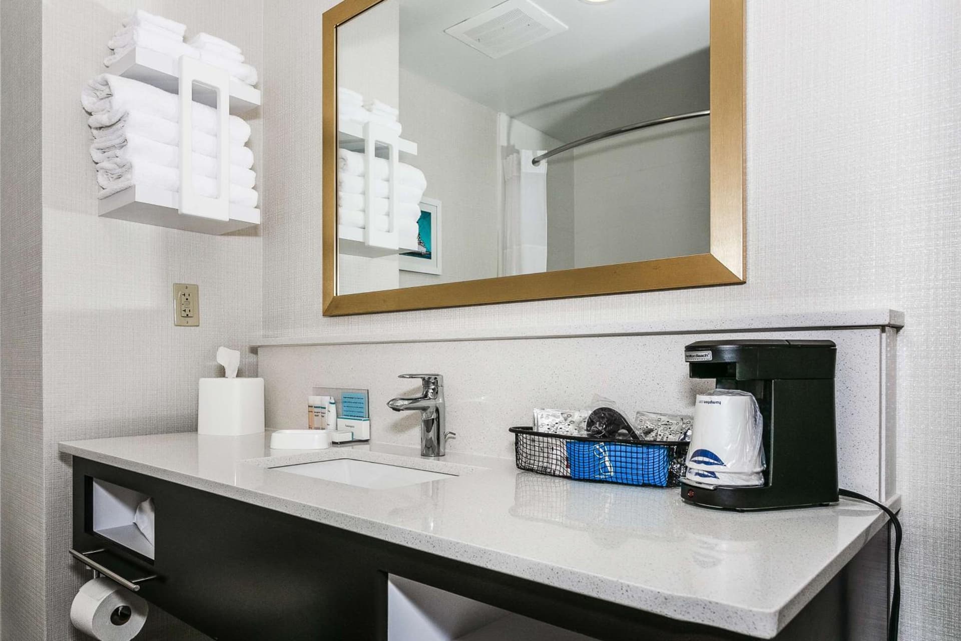 Hampton Inn & Suites Mobile - Downtown Historic District gallery photo in Mobile, AL — image 7