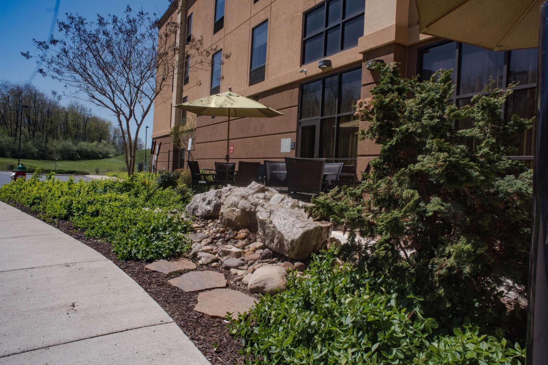 Hampton Inn and Suites Woodstock, Virginia property views in Woodstock, VA — gallery photo 3