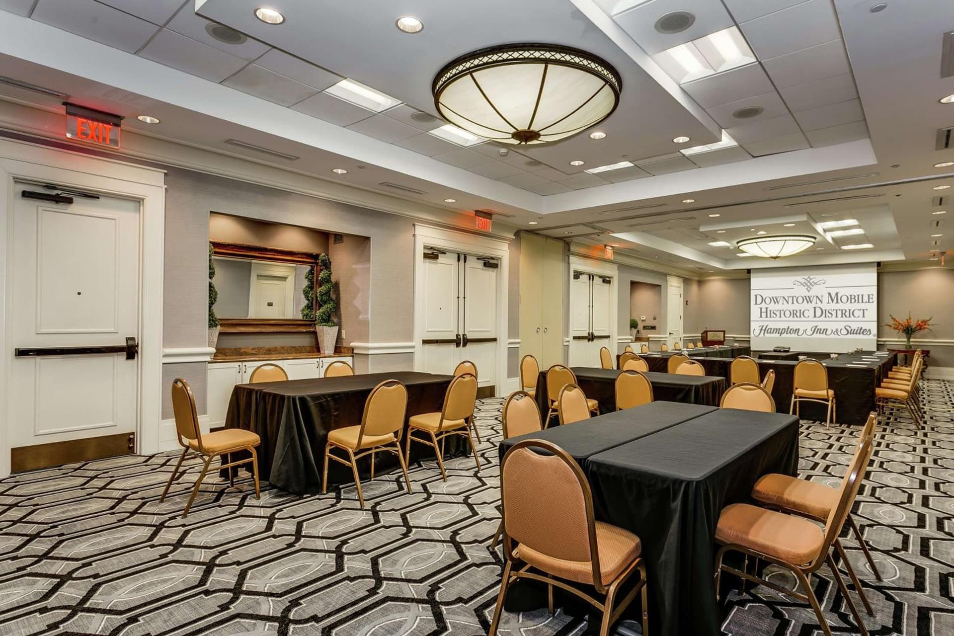 Hampton Inn & Suites Mobile - Downtown Historic District property views in Mobile, AL — gallery photo 3