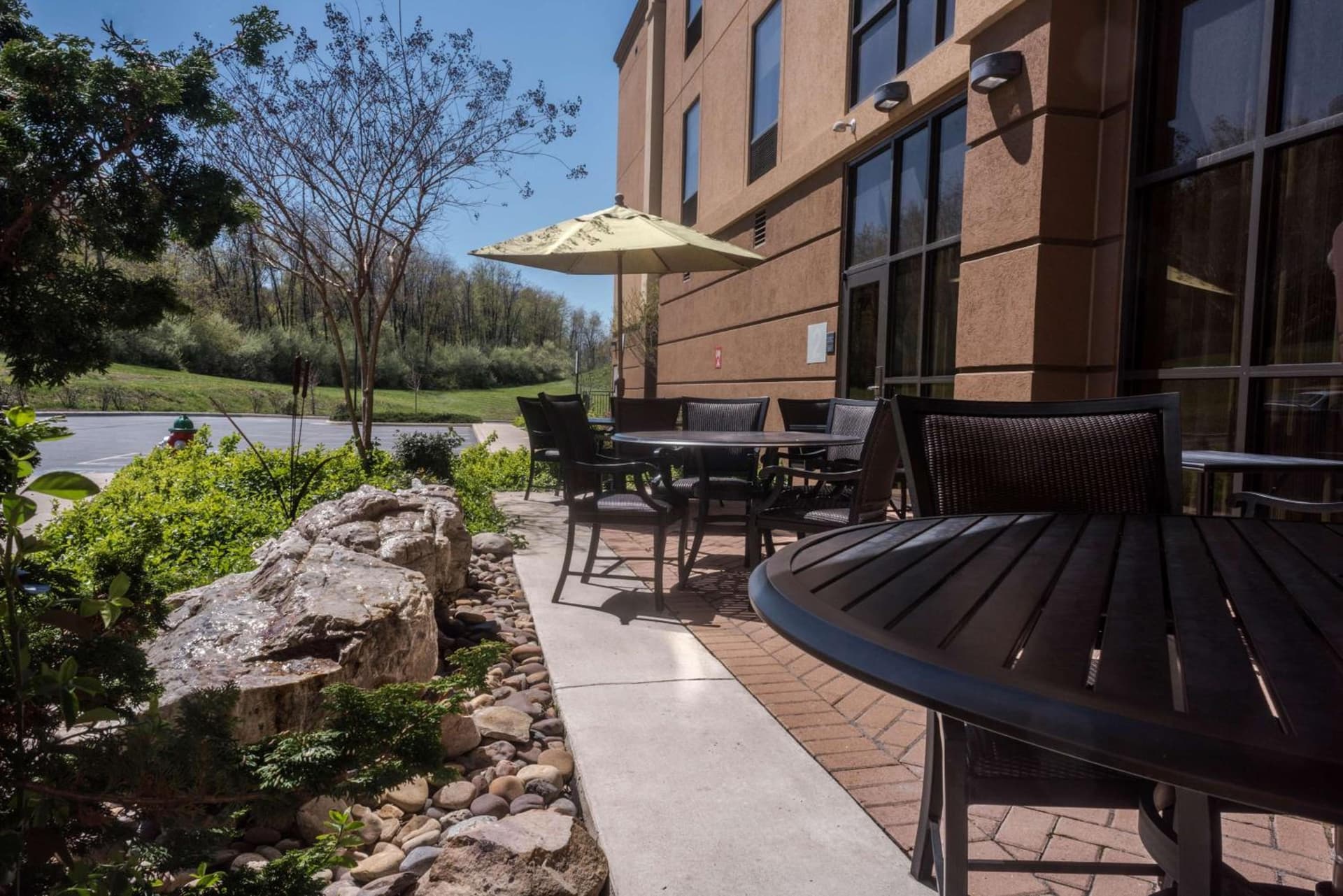 Hampton Inn and Suites Woodstock, Virginia gallery photo in Woodstock, VA — image 42