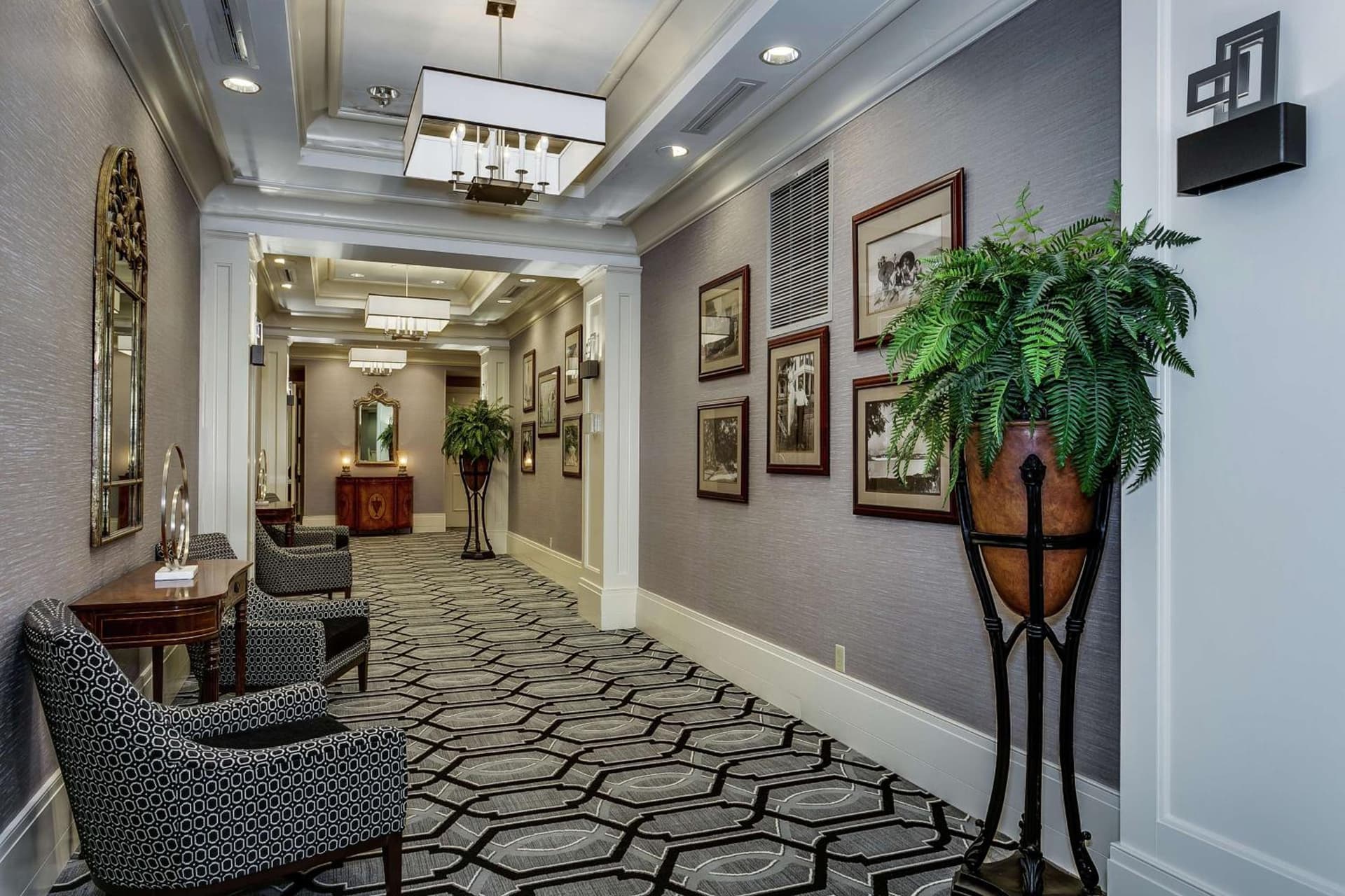 Hampton Inn & Suites Mobile - Downtown Historic District gallery photo in Mobile, AL — image 8