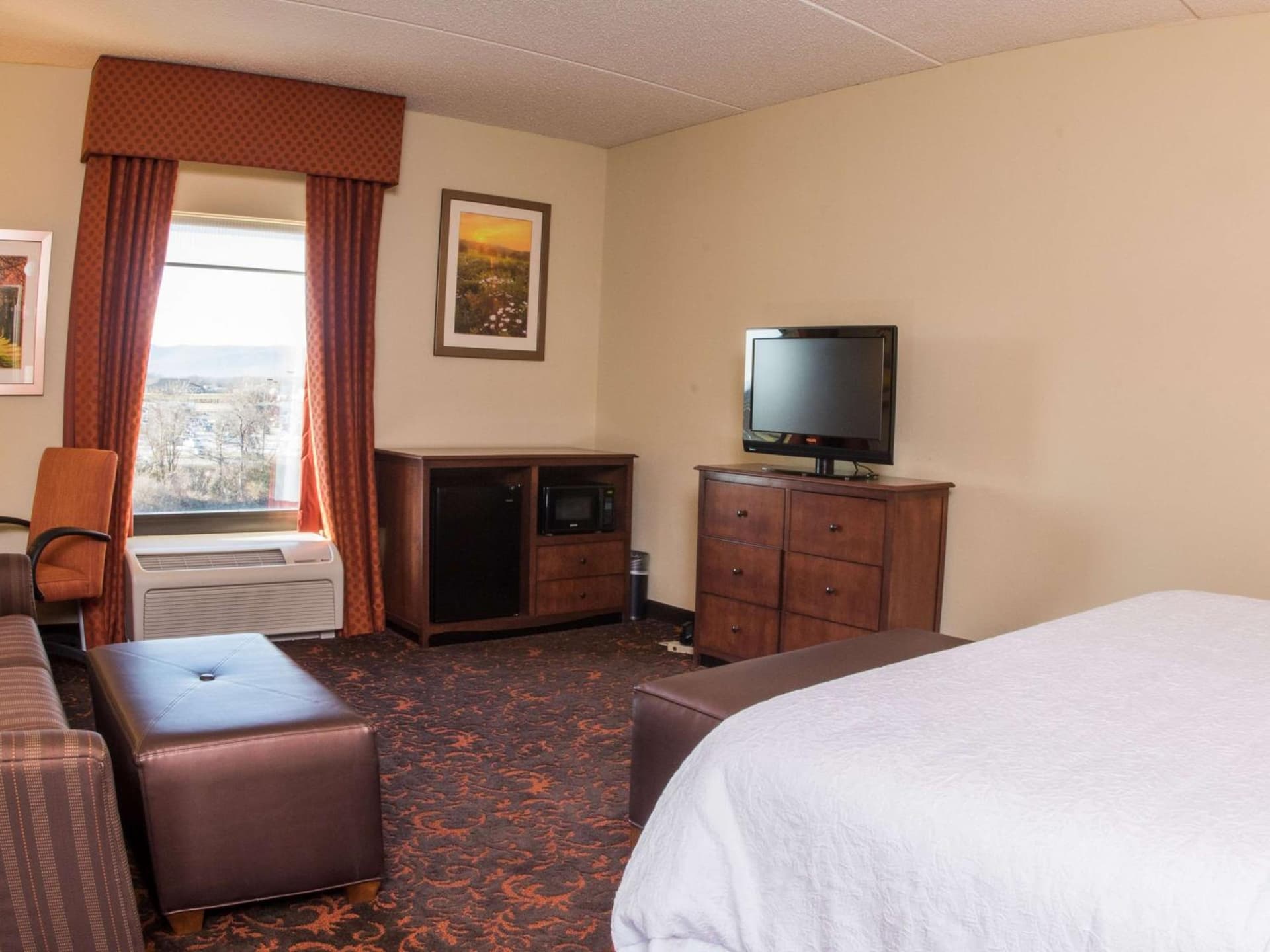 Hampton Inn and Suites Woodstock, Virginia gallery photo in Woodstock, VA — image 49