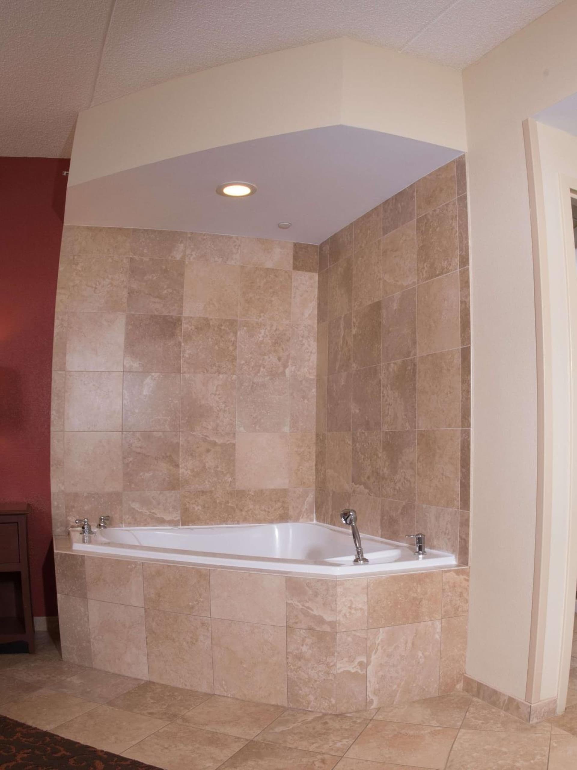 Hampton Inn and Suites Woodstock, Virginia gallery photo in Woodstock, VA — image 90