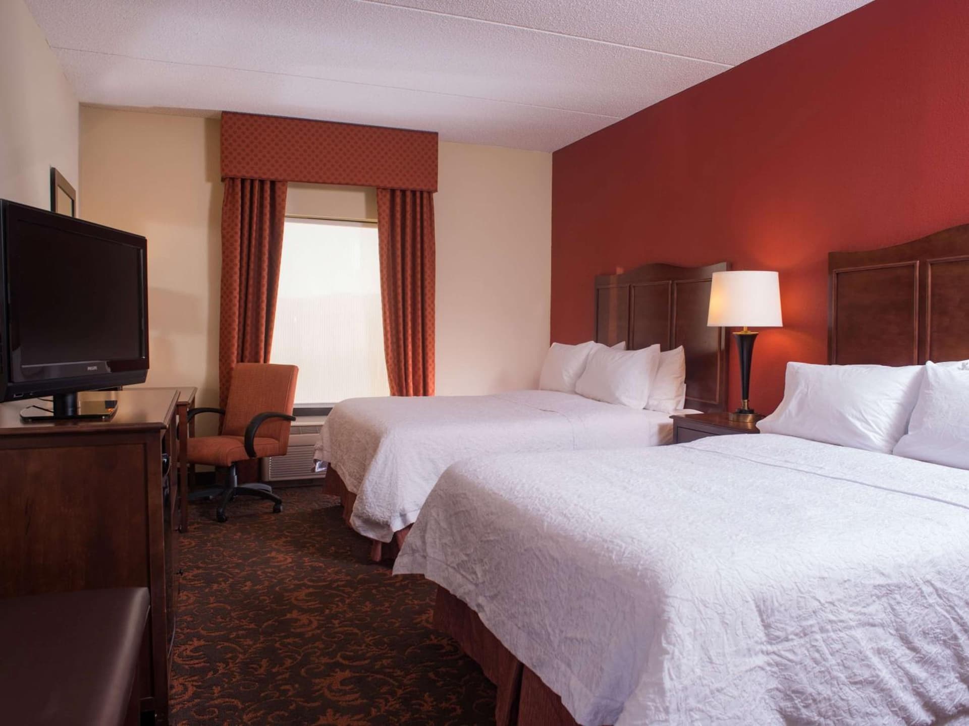 Hampton Inn and Suites Woodstock, Virginia gallery photo in Woodstock, VA — image 38
