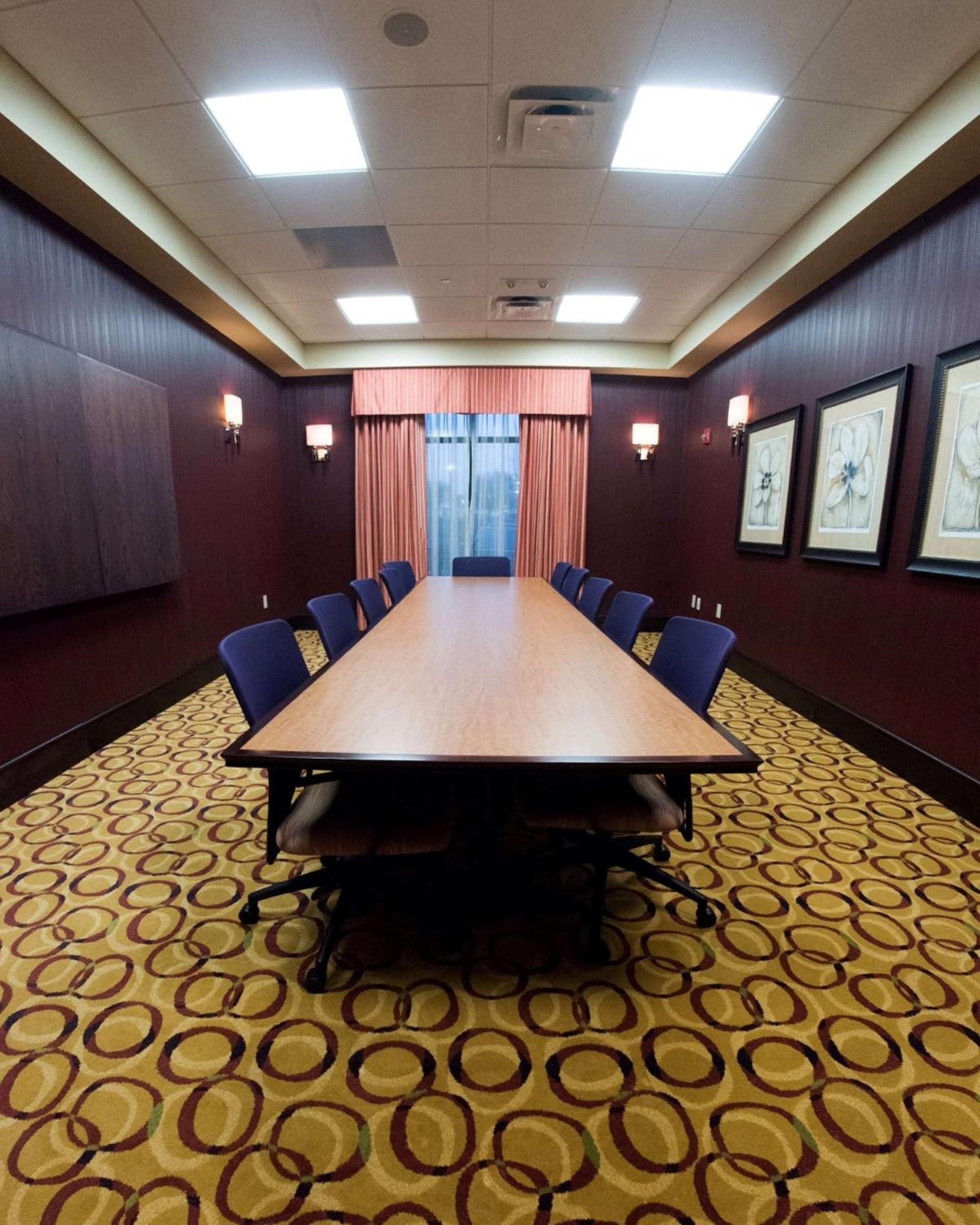 Hampton Inn and Suites Woodstock, Virginia gallery photo in Woodstock, VA — image 29
