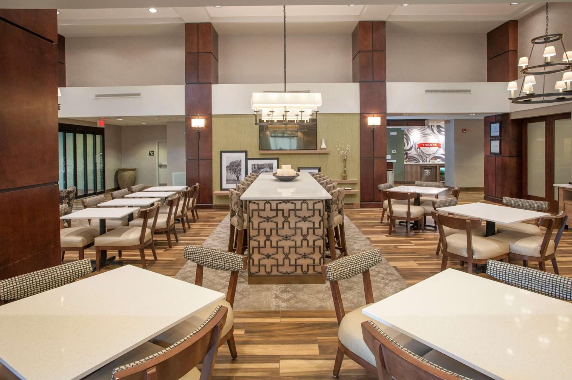 Hampton Inn & Suites Mobile Providence Park/Airport gallery photo in Mobile, AL — image 13