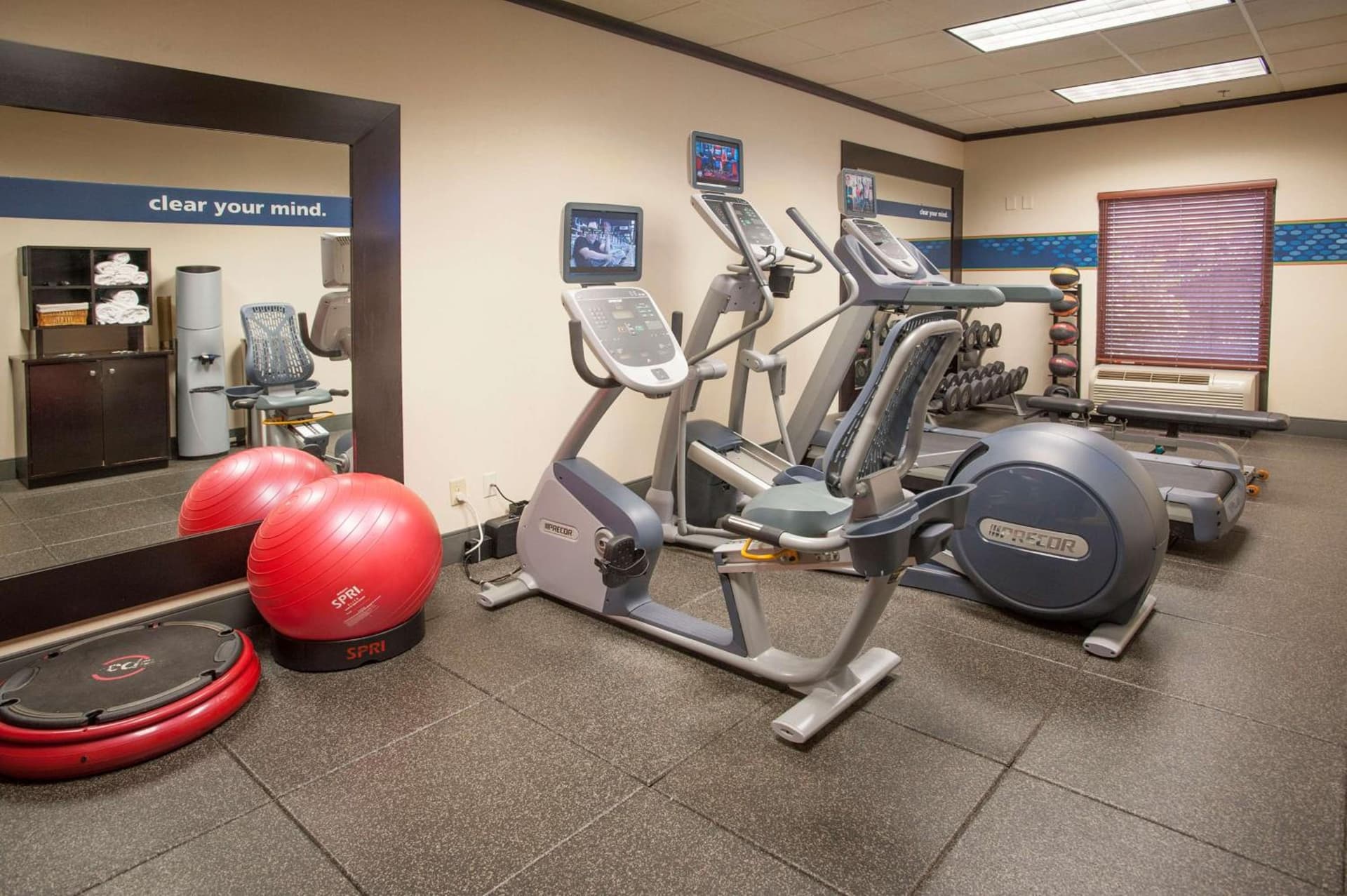 Hampton Inn & Suites Mobile Providence Park/Airport gallery photo in Mobile, AL — image 19
