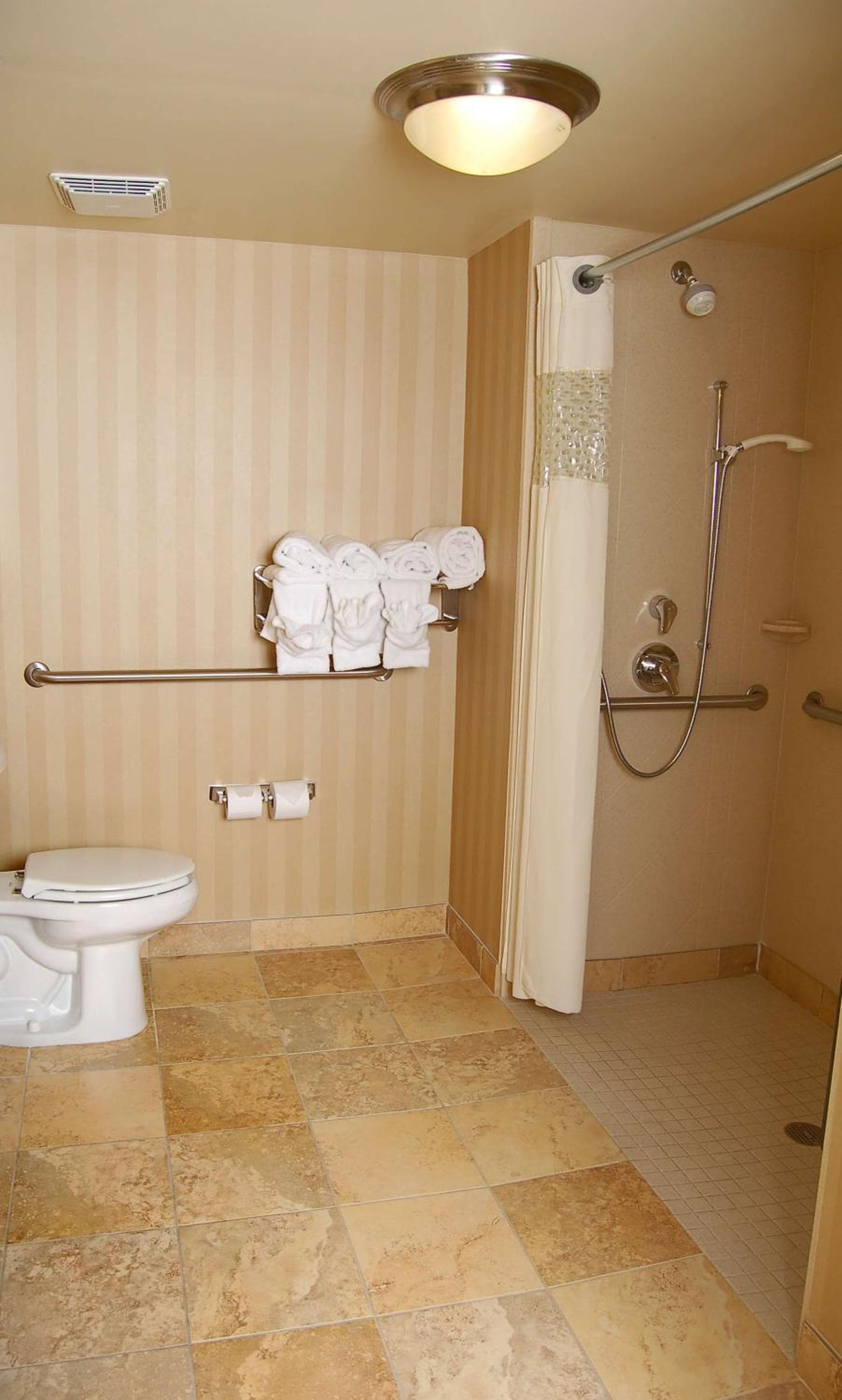 Hampton Inn & Suites Mobile Providence Park/Airport gallery photo in Mobile, AL — image 6