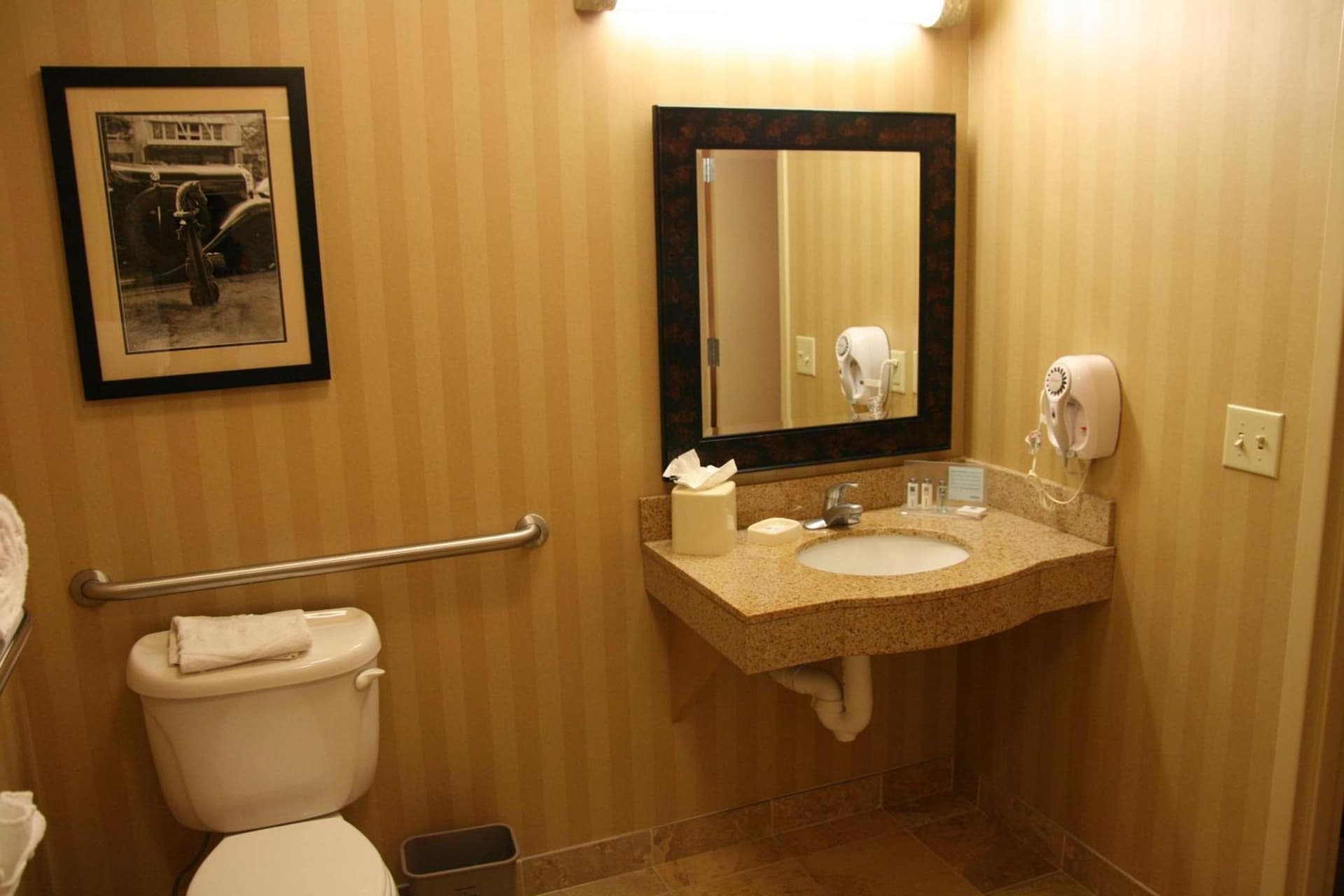 Hampton Inn & Suites Mobile Providence Park/Airport gallery photo in Mobile, AL — image 15