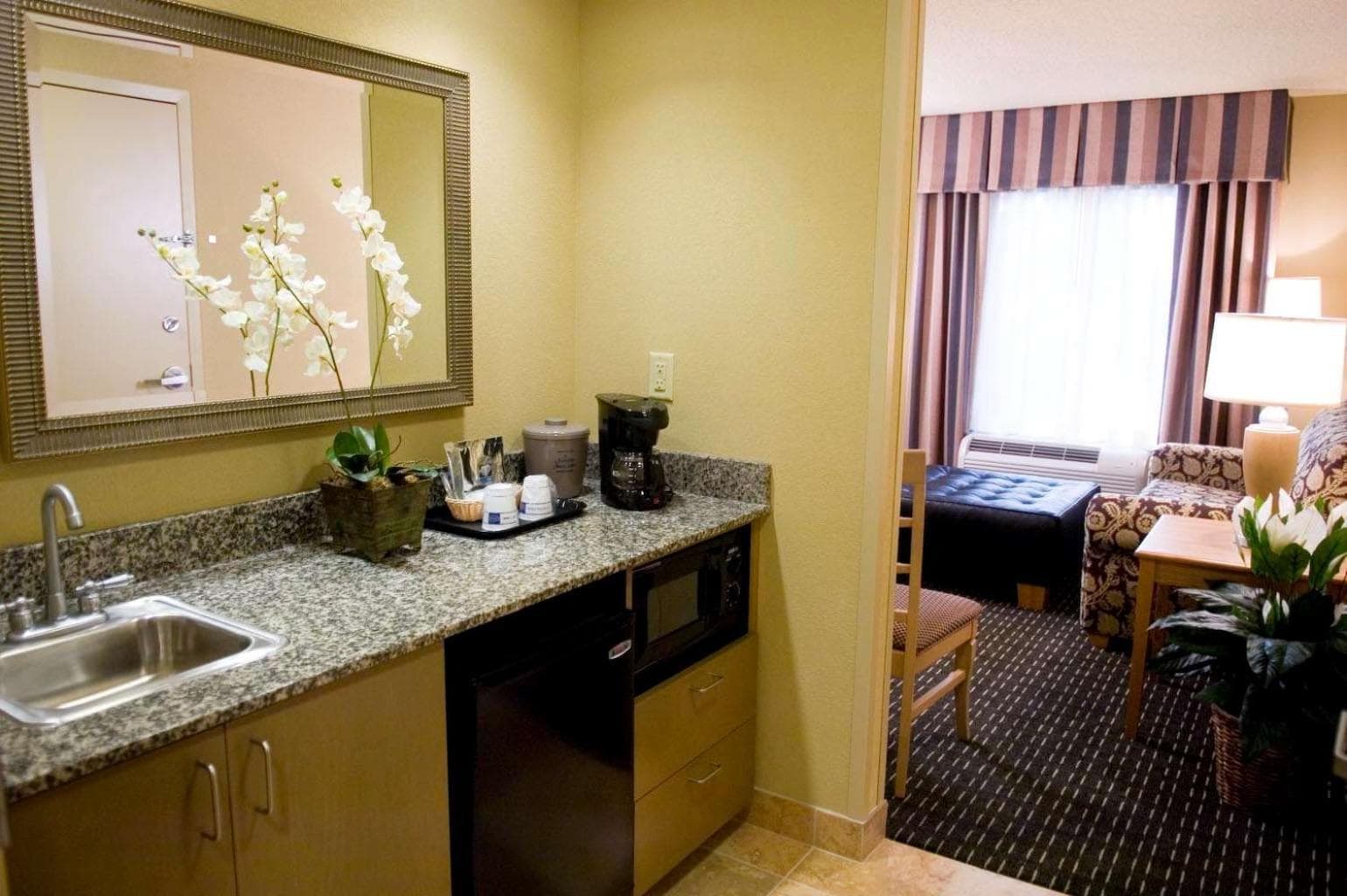 Hampton Inn & Suites Mobile Providence Park/Airport gallery photo in Mobile, AL — image 21