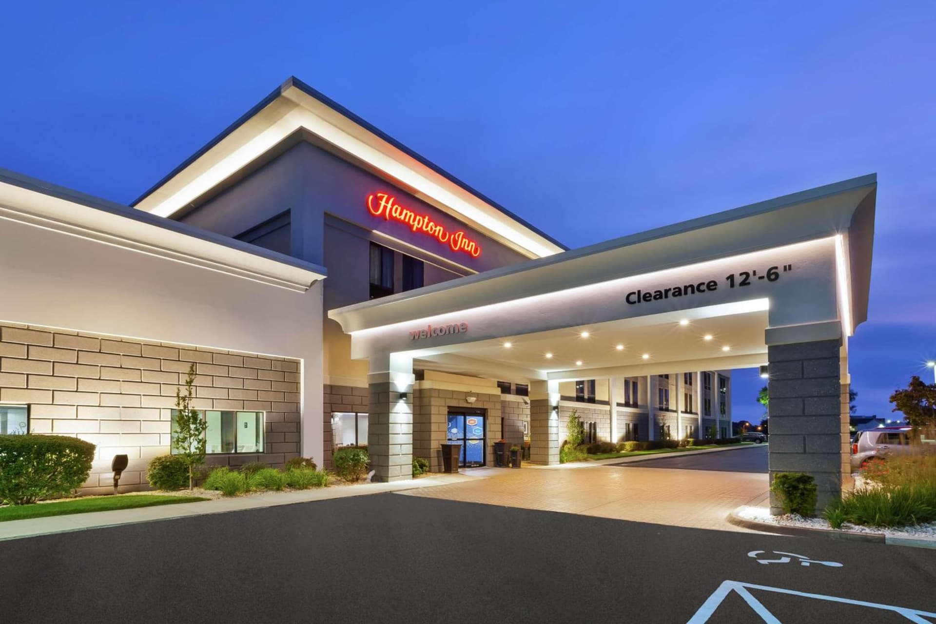 Hampton Inn Monroe featured exterior or lobby in Monroe, MI — similar hotel