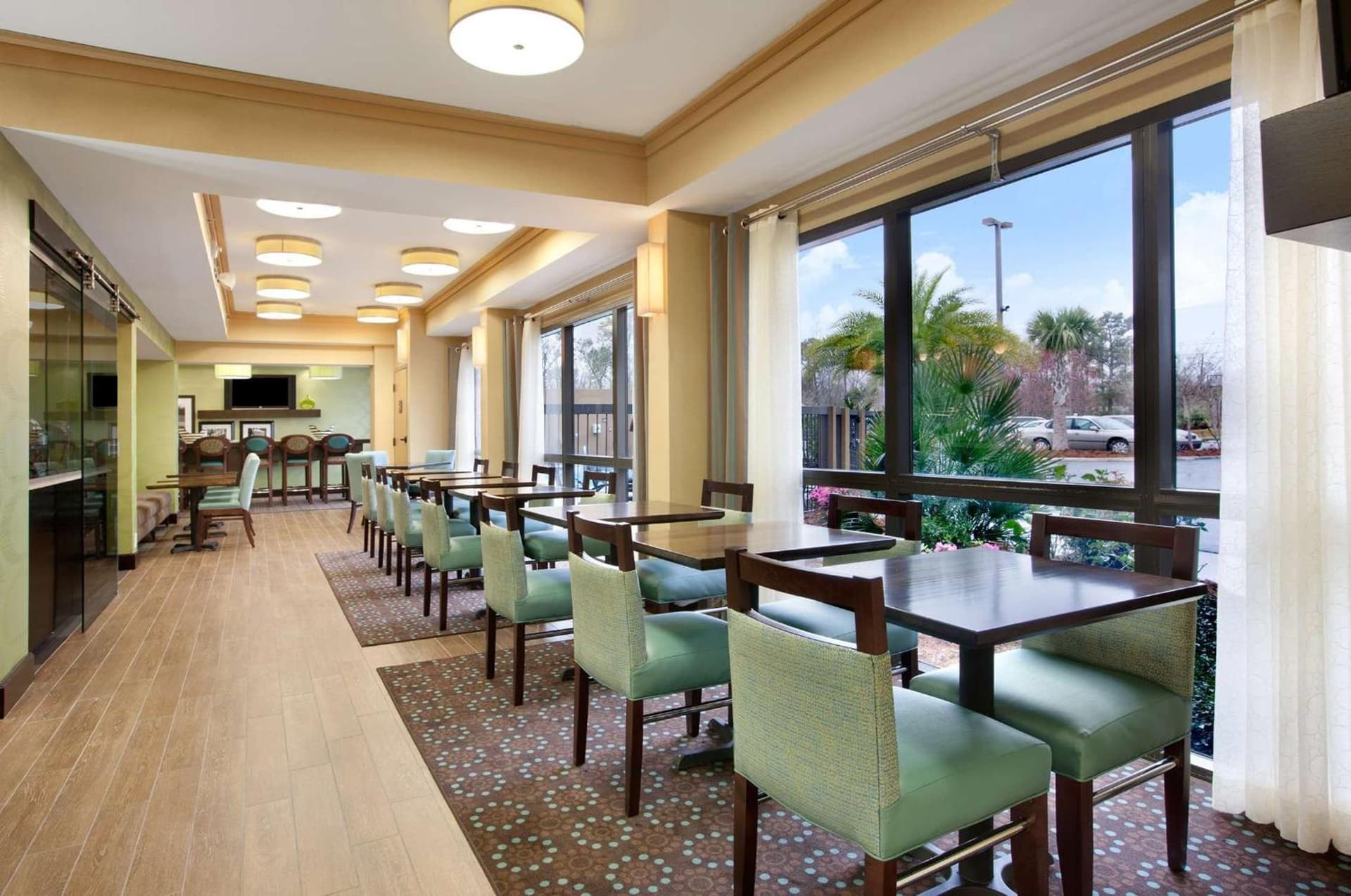Hampton Inn Slidell gallery photo in Slidell, LA — image 13