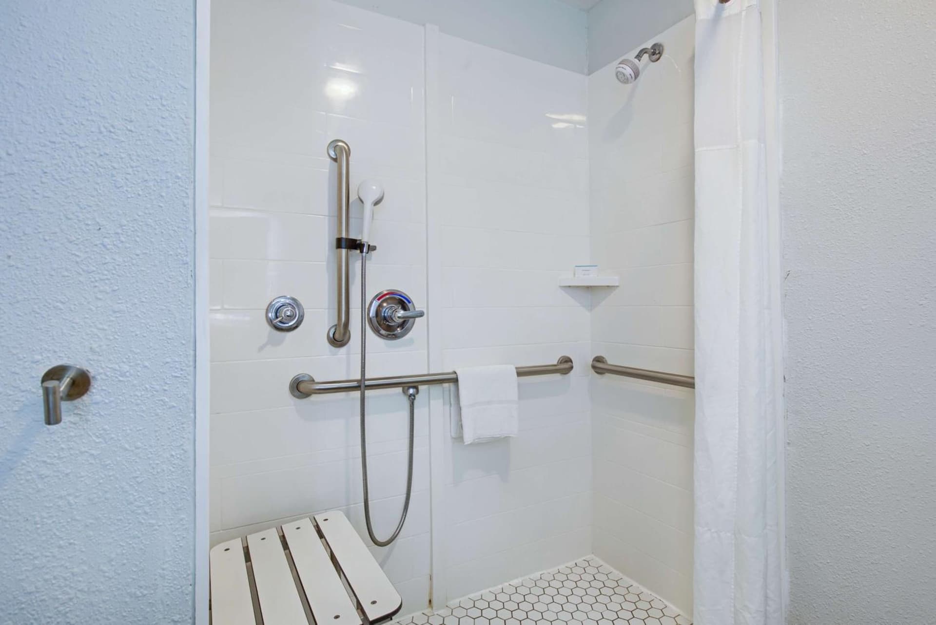 Hampton Inn Slidell gallery photo in Slidell, LA — image 11