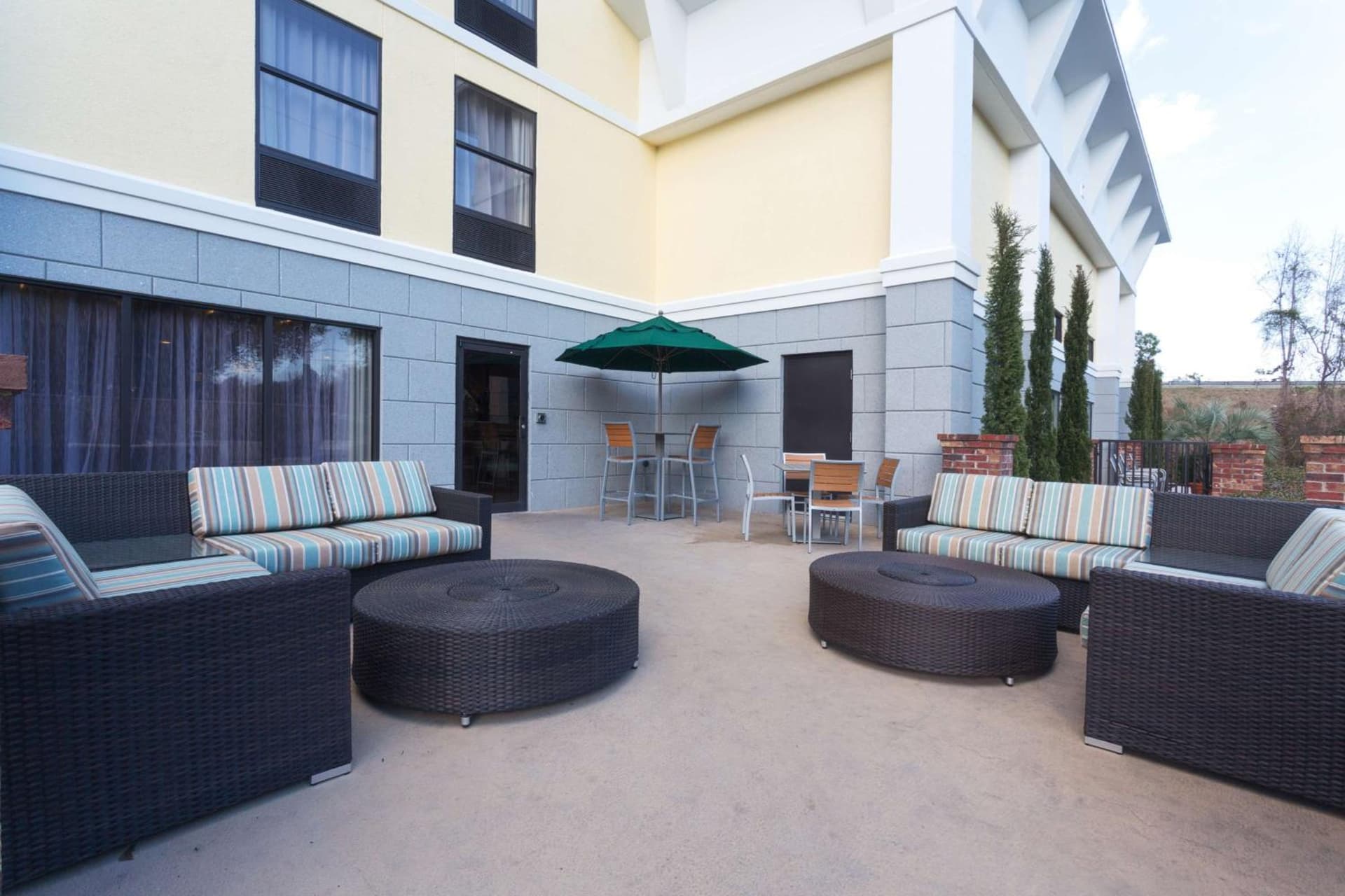 Hampton Inn Harbourgate interior in Myrtle Beach, SC — gallery photo 2