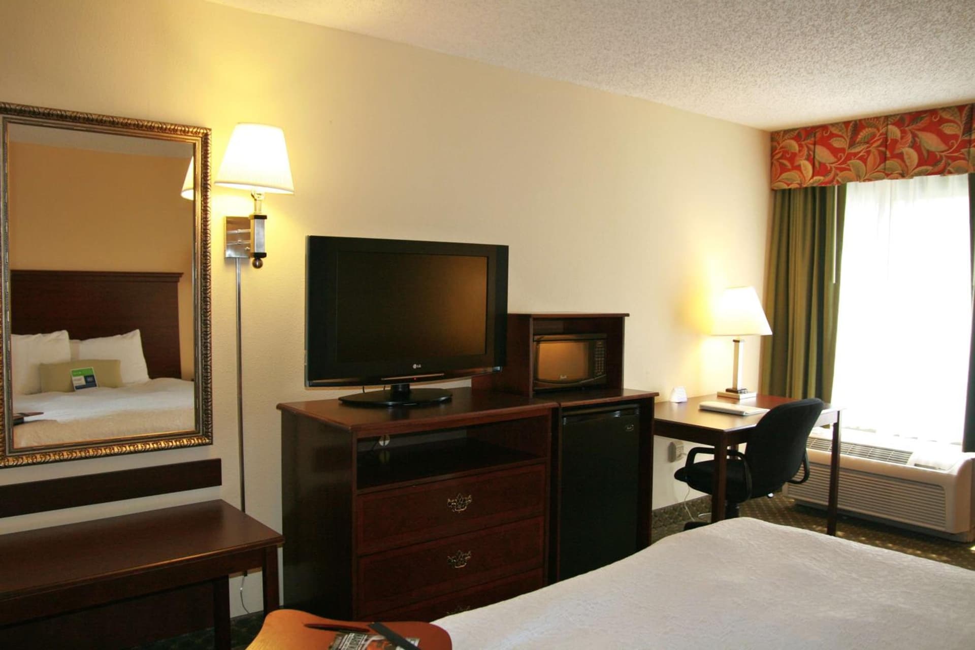 Hampton Inn New Bern gallery photo in New Bern, NC — image 61