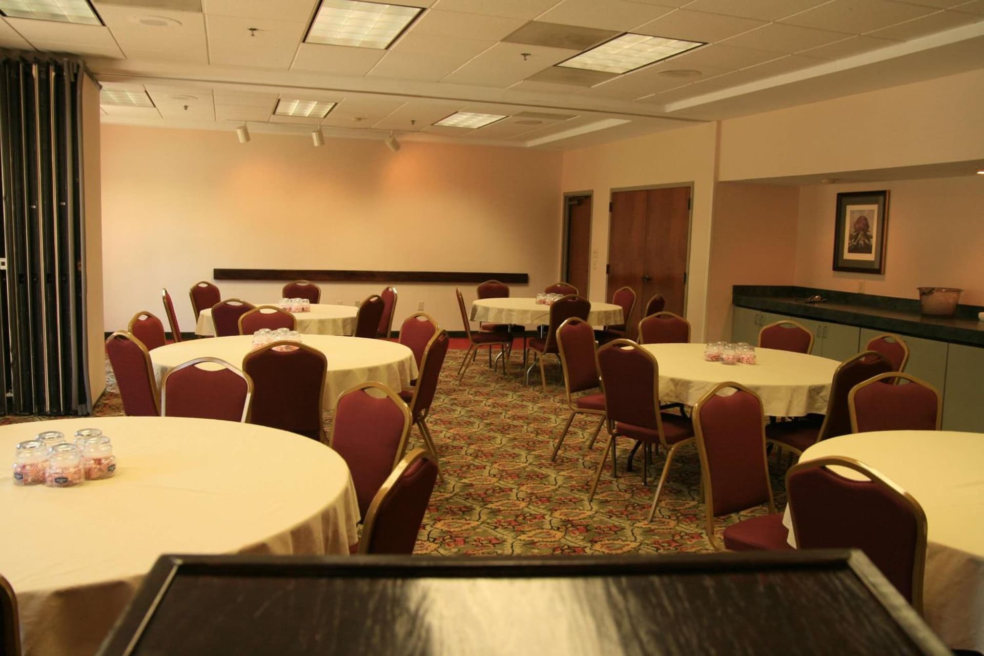 Hampton Inn New Bern gallery photo in New Bern, NC — image 60