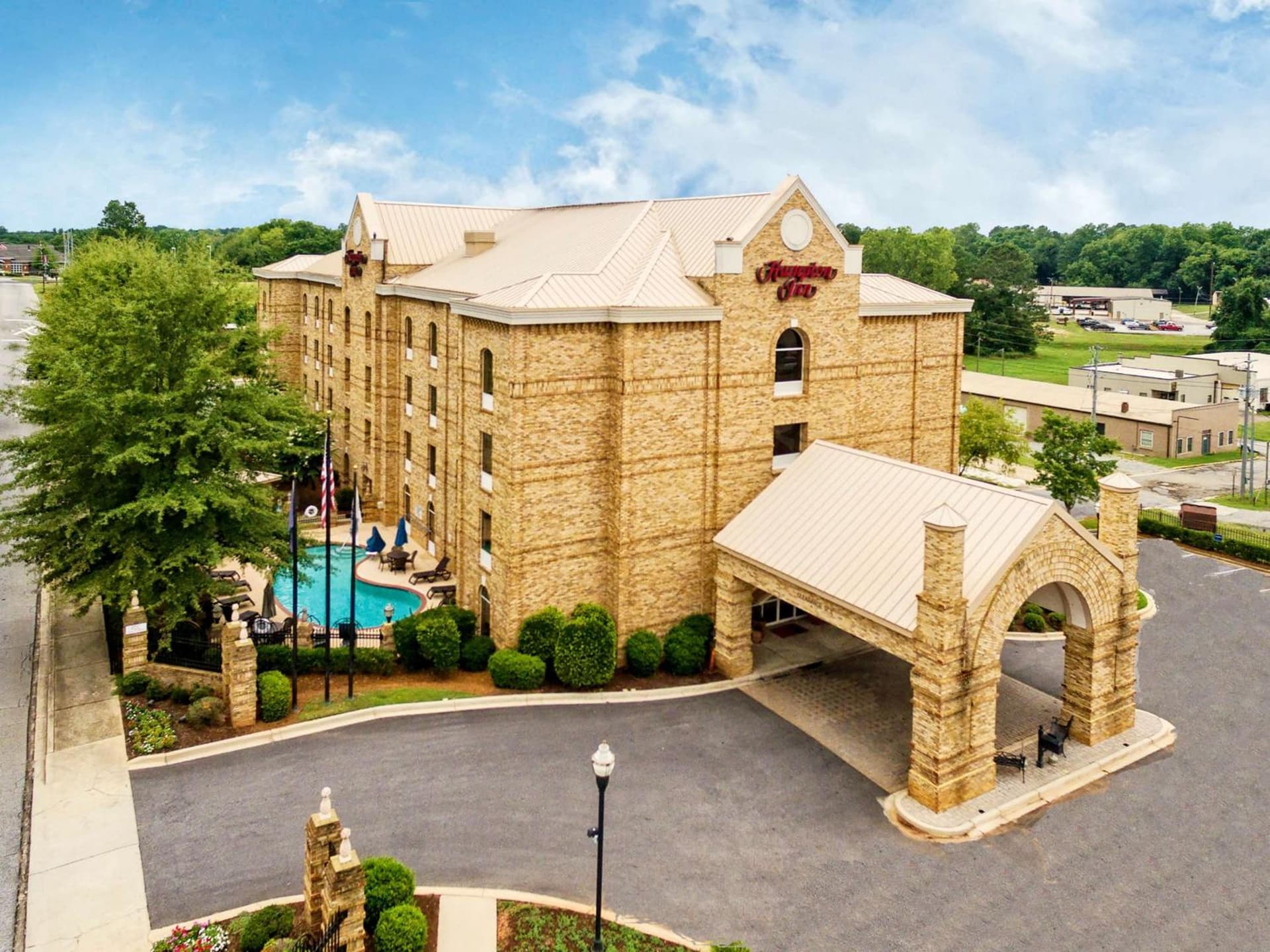 Hampton Inn Newberry Opera House property views in Newberry, SC — gallery photo 3