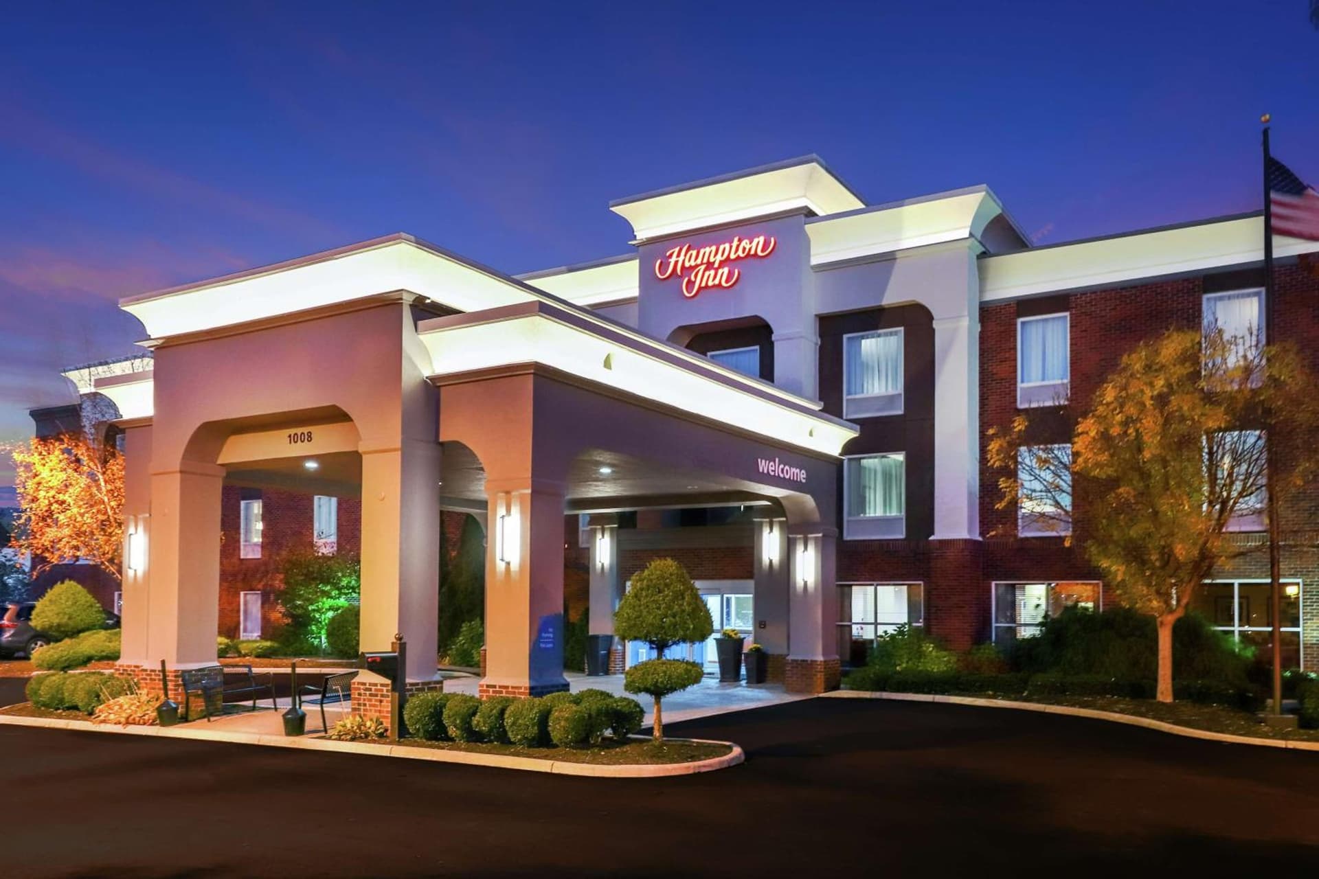 Hampton Inn Heath featured exterior or lobby in Heath, OH — similar hotel