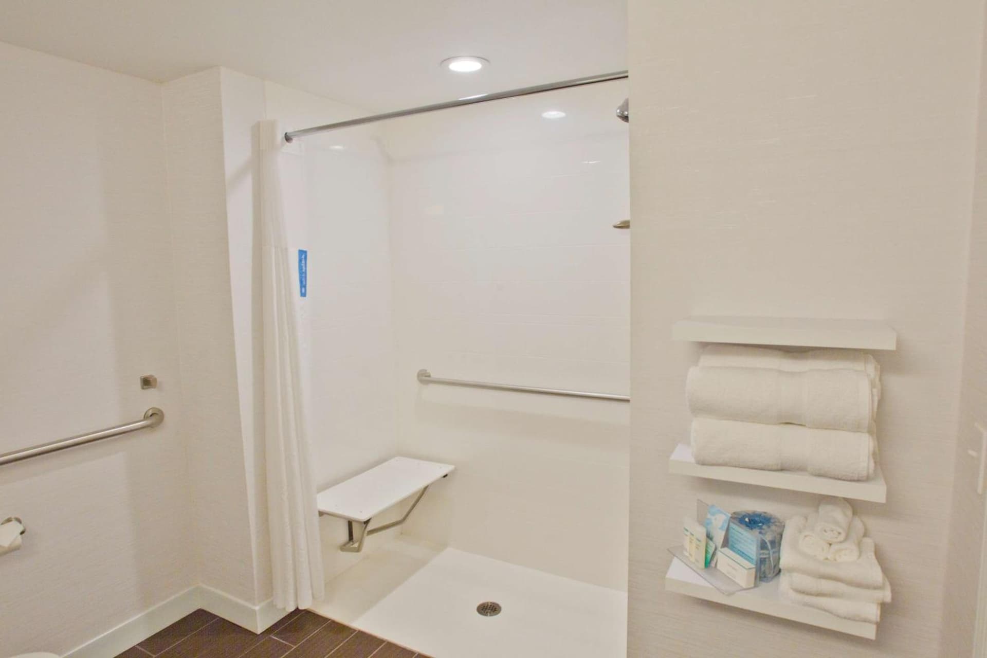 Hampton Inn & Suites Nampa at the Idaho Center gallery photo in Nampa, ID — image 10