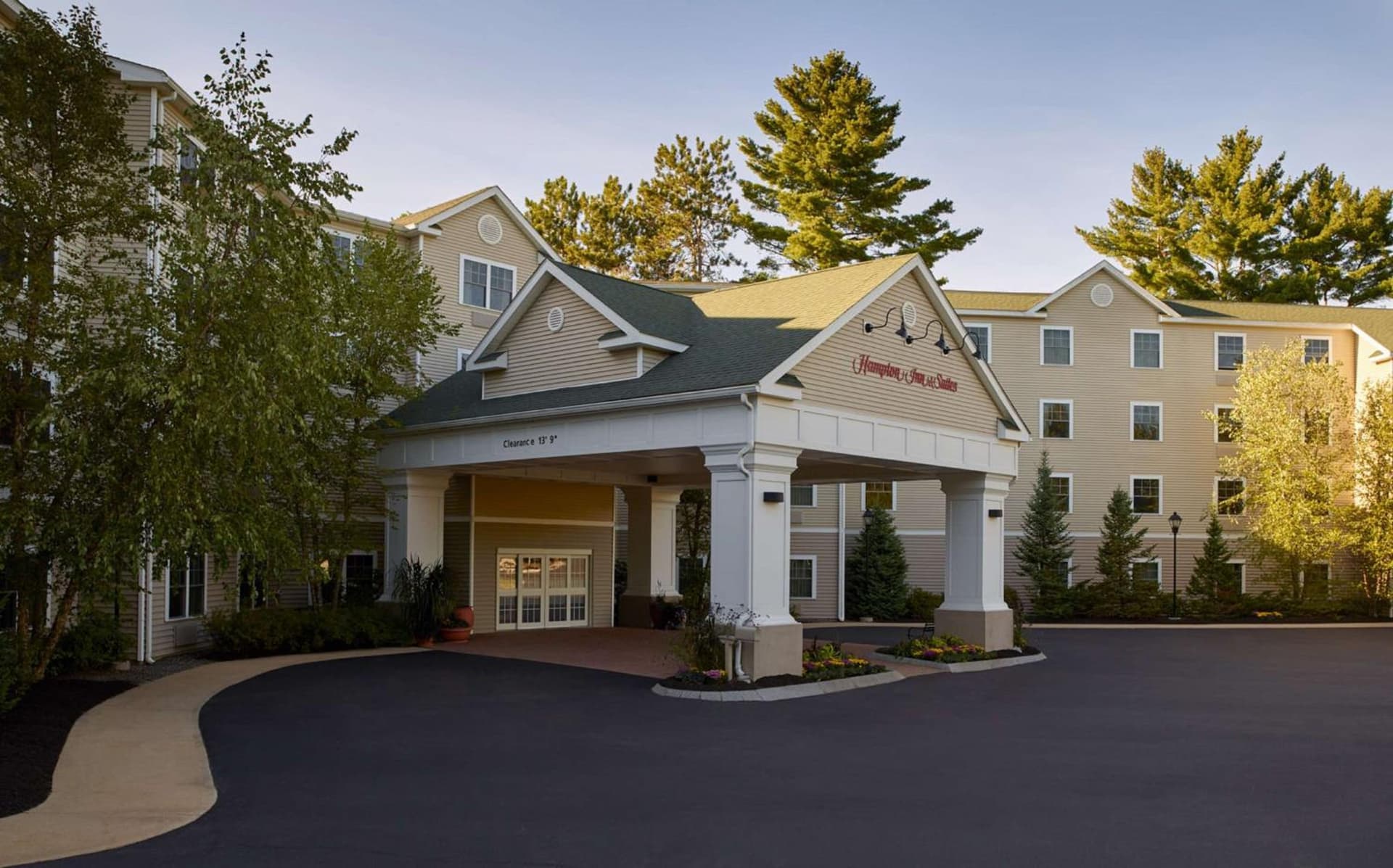 Hampton Inn & Suites North Conway featured exterior or lobby in North Conway, NH — similar hotel