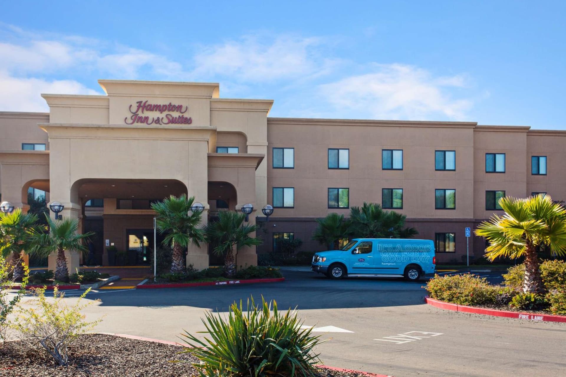 Hampton Inn & Suites Oakland Airport-Alameda featured exterior or lobby in Alameda, CA — similar hotel