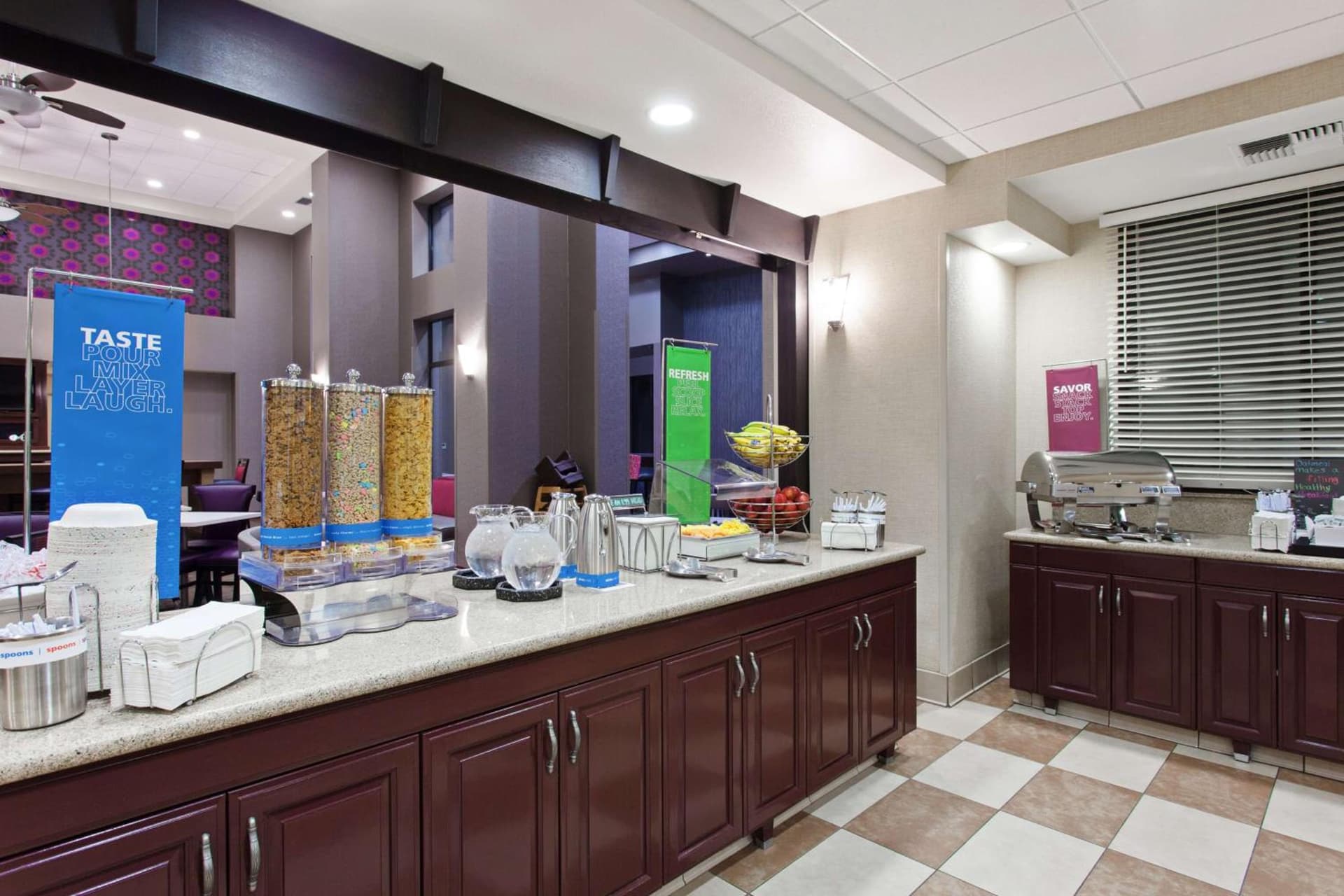 Hampton Inn & Suites Dallas Downtown studio suite in Dallas, Texas