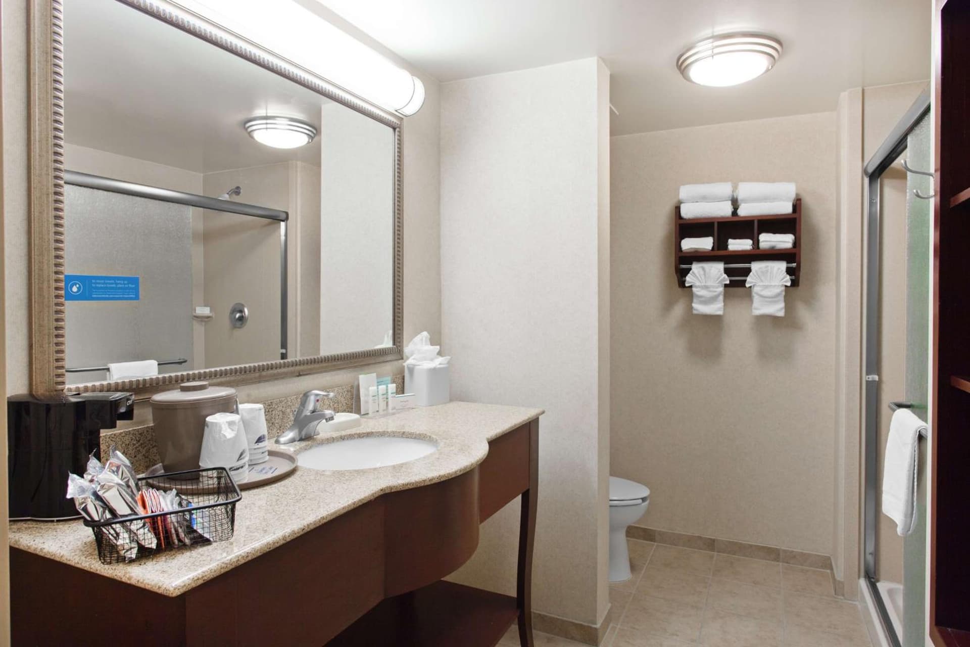 Hampton Inn & Suites Dallas Downtown property photo 28 of 32 in Dallas, Texas