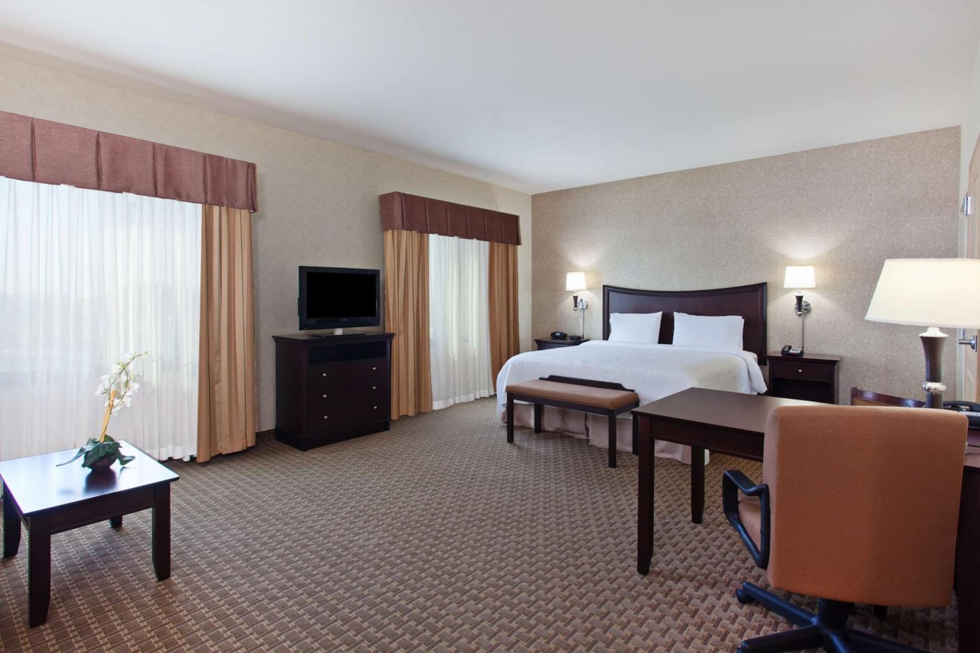 Hampton Inn & Suites Dallas Downtown property photo 16 of 32 in Dallas, Texas