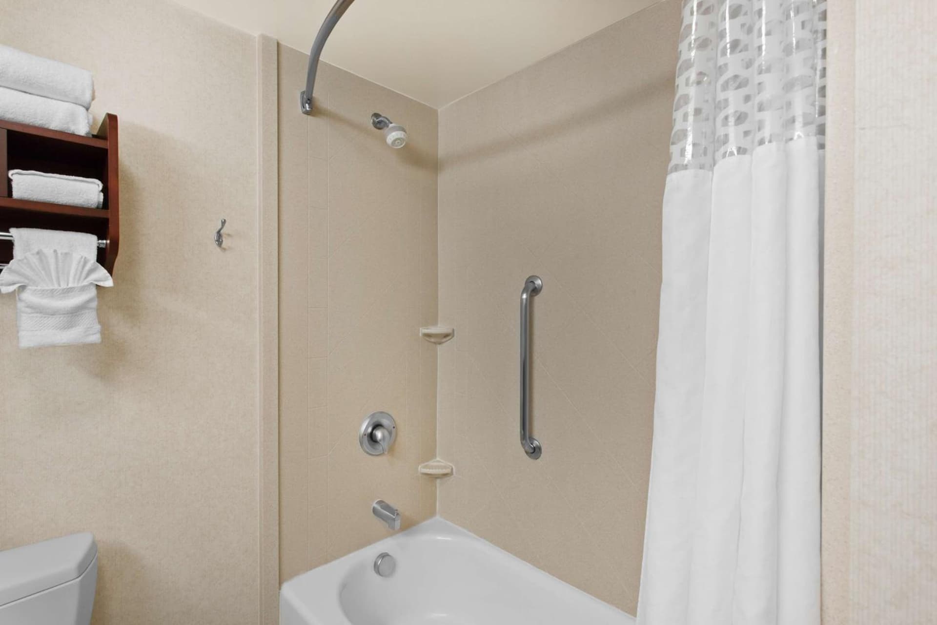 Hampton Inn & Suites Dallas Downtown property photo 14 of 32 in Dallas, Texas