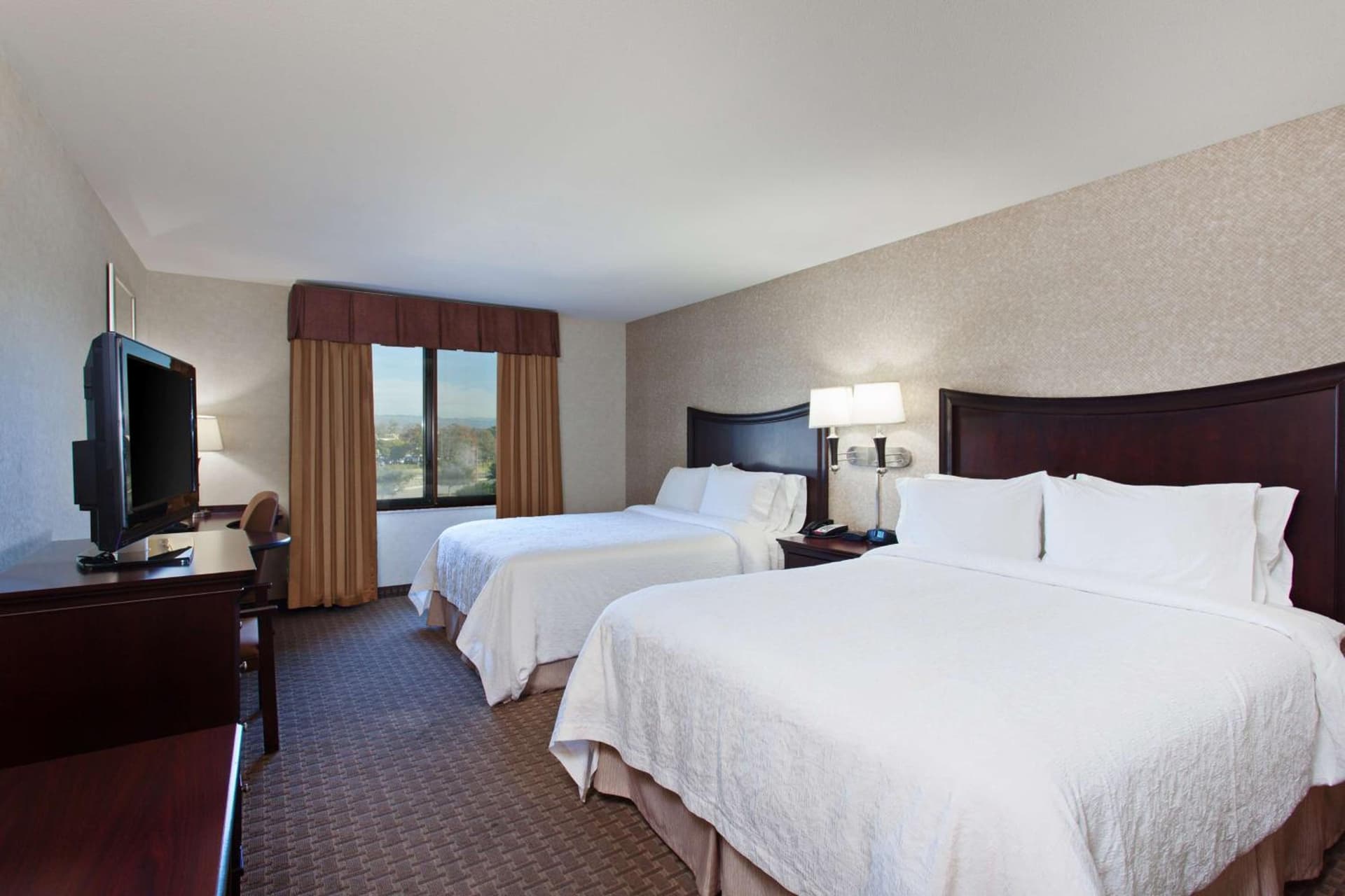 Hampton Inn & Suites Dallas Downtown property photo 12 of 32 in Dallas, Texas