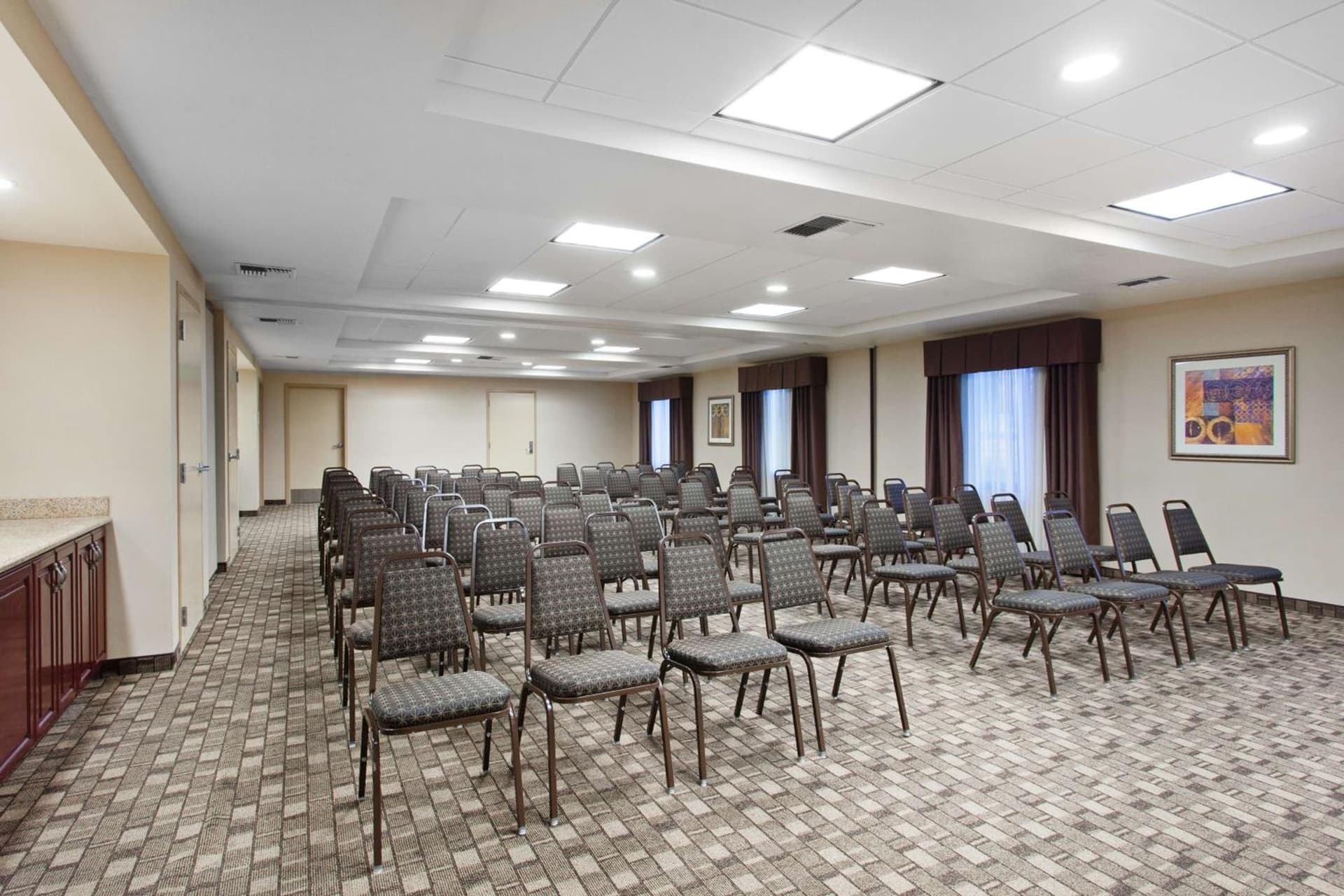 Hampton Inn & Suites Dallas Downtown property photo 22 of 32 in Dallas, Texas