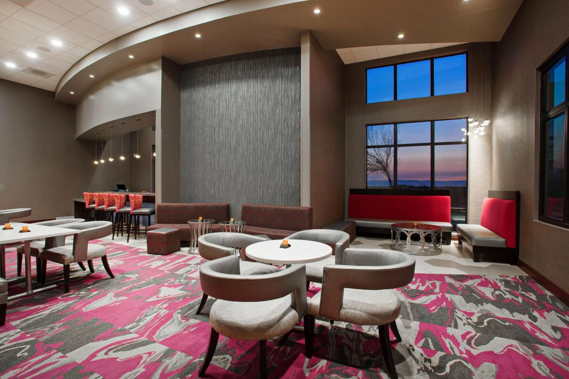 Hampton Inn & Suites Dallas Downtown property photo 13 of 32 in Dallas, Texas