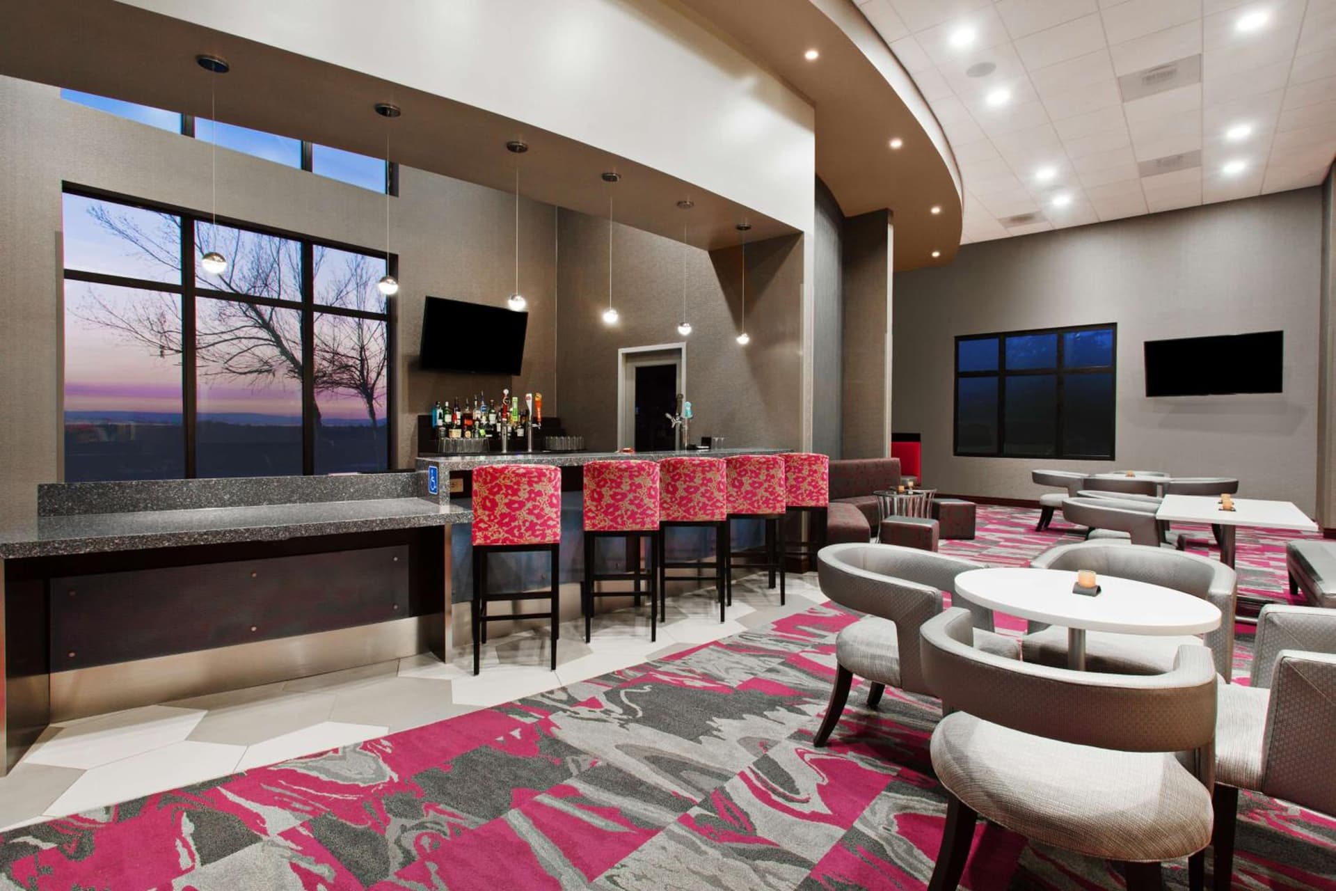 Hampton Inn & Suites Dallas Downtown fitness center in Dallas, Texas