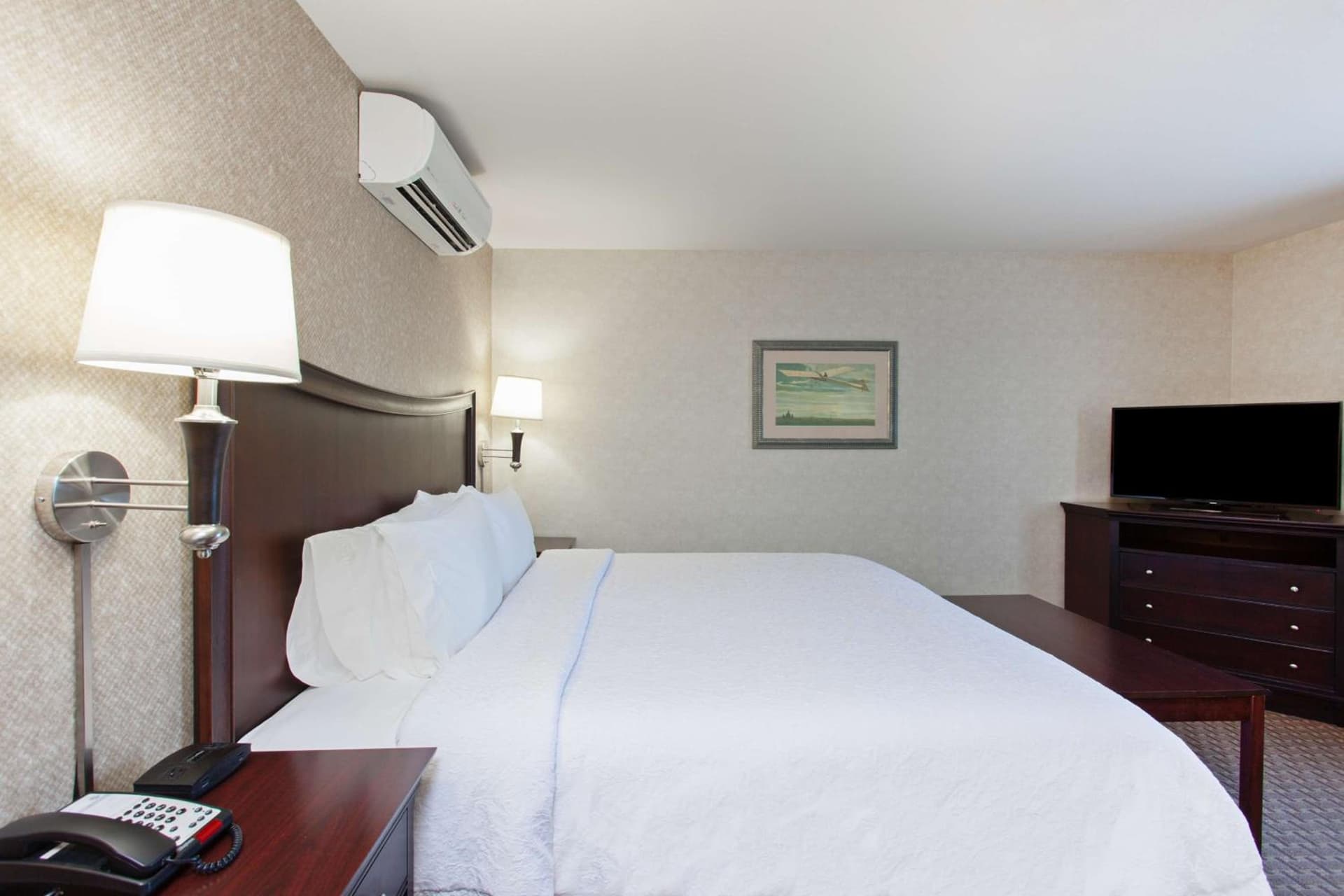 Hampton Inn & Suites Dallas Downtown property photo 17 of 32 in Dallas, Texas